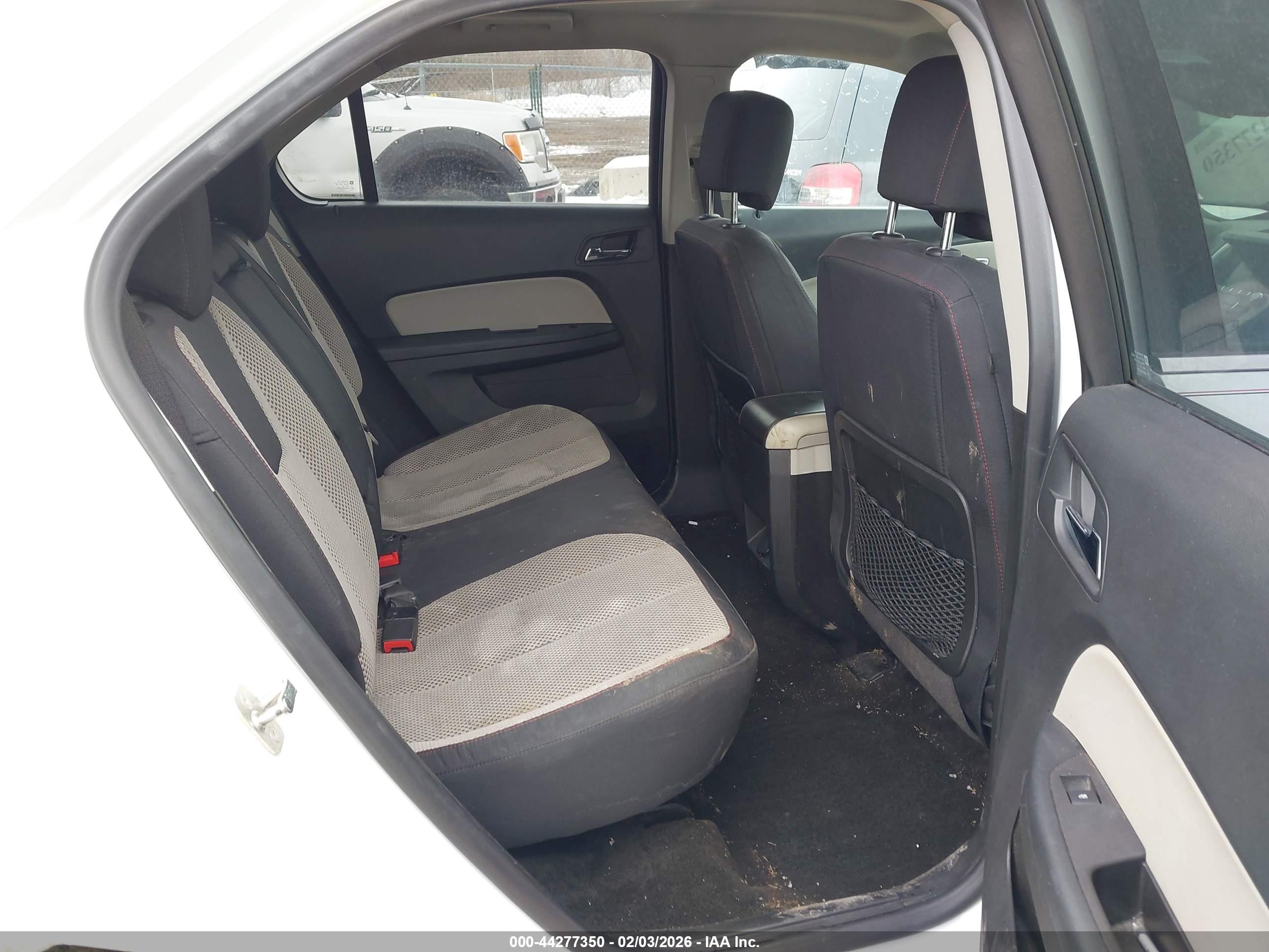 CHEVROLET EQUINOX image 8