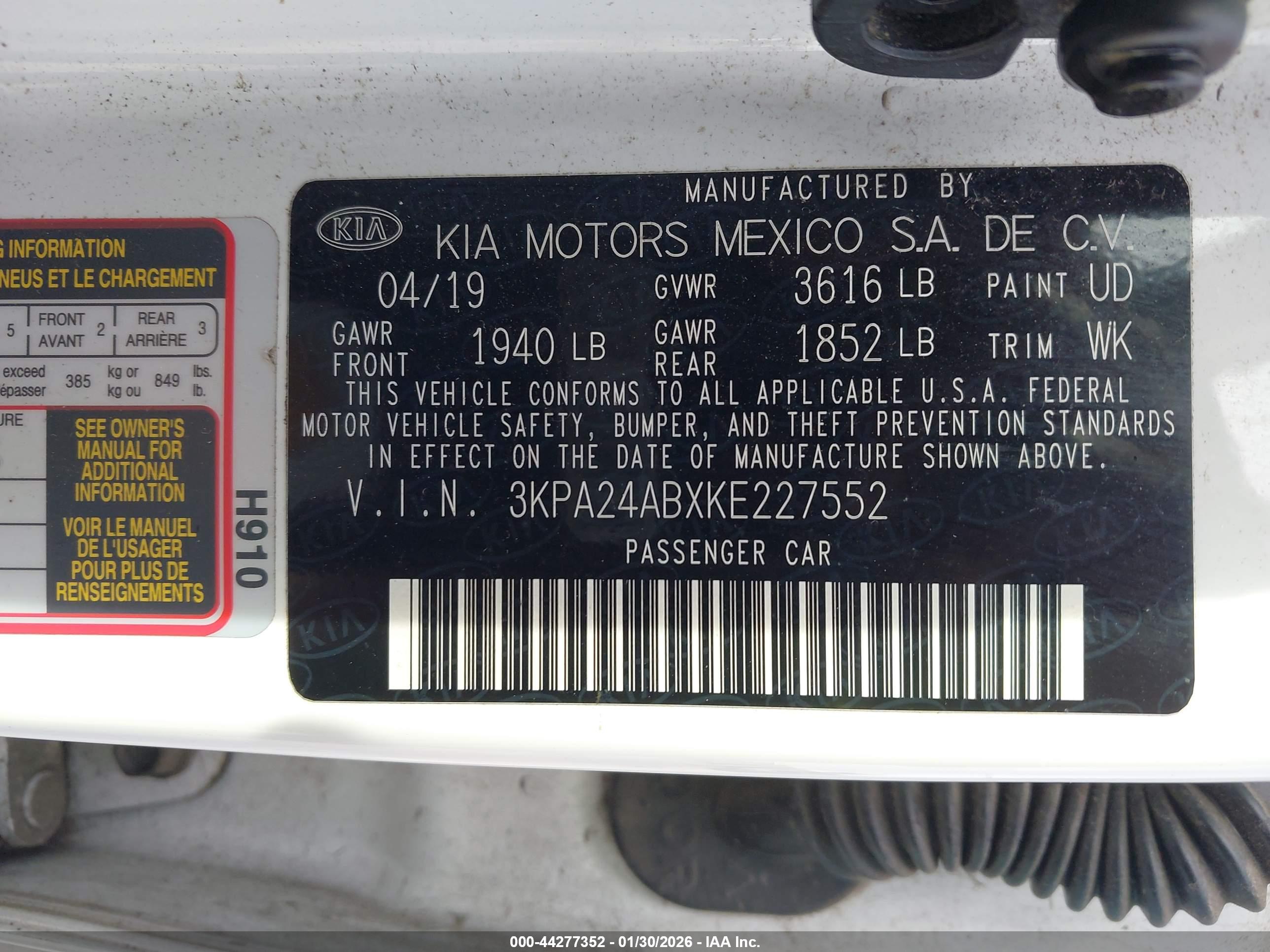 KIA RIO image 9