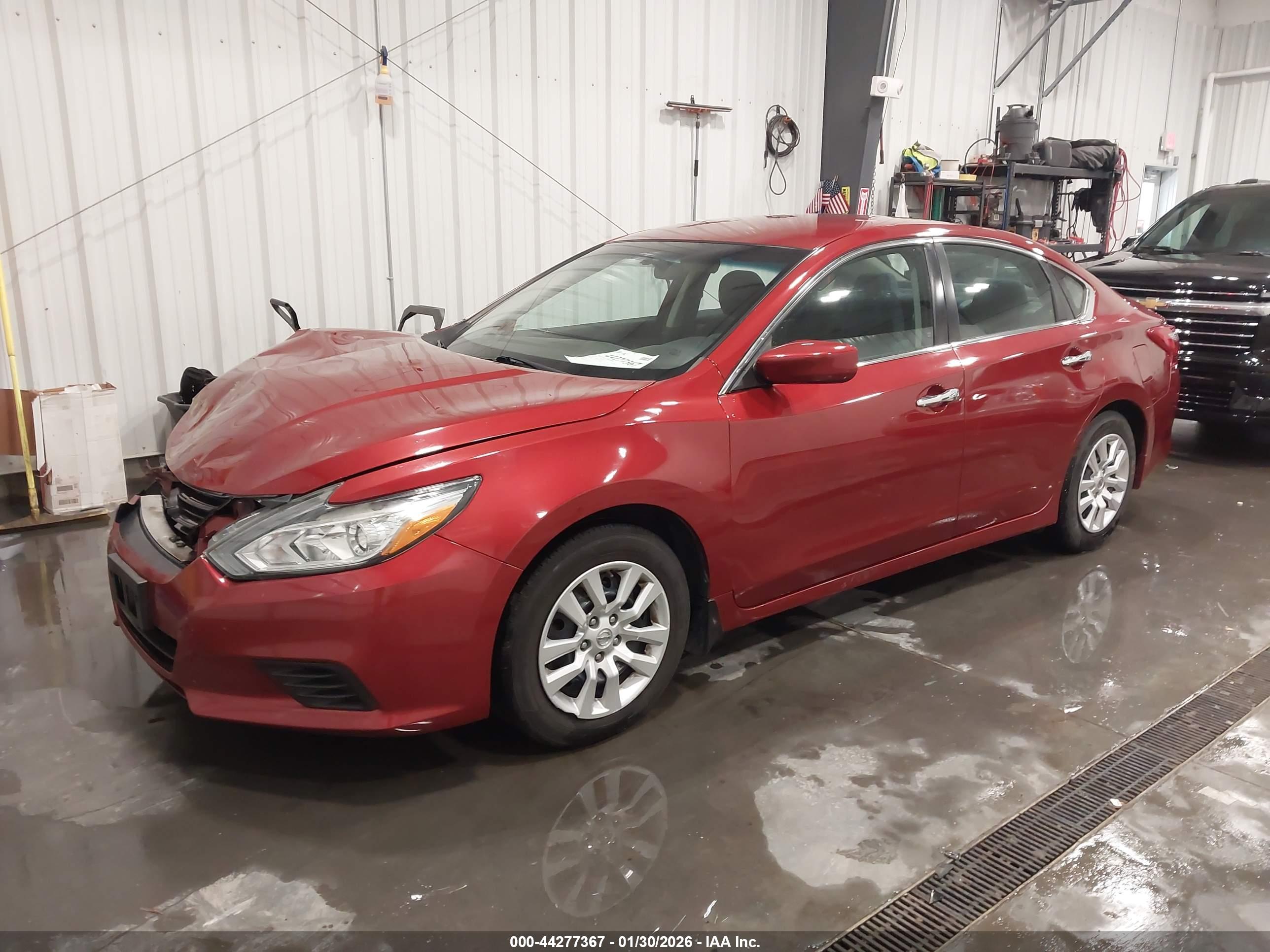 NISSAN ALTIMA image 2