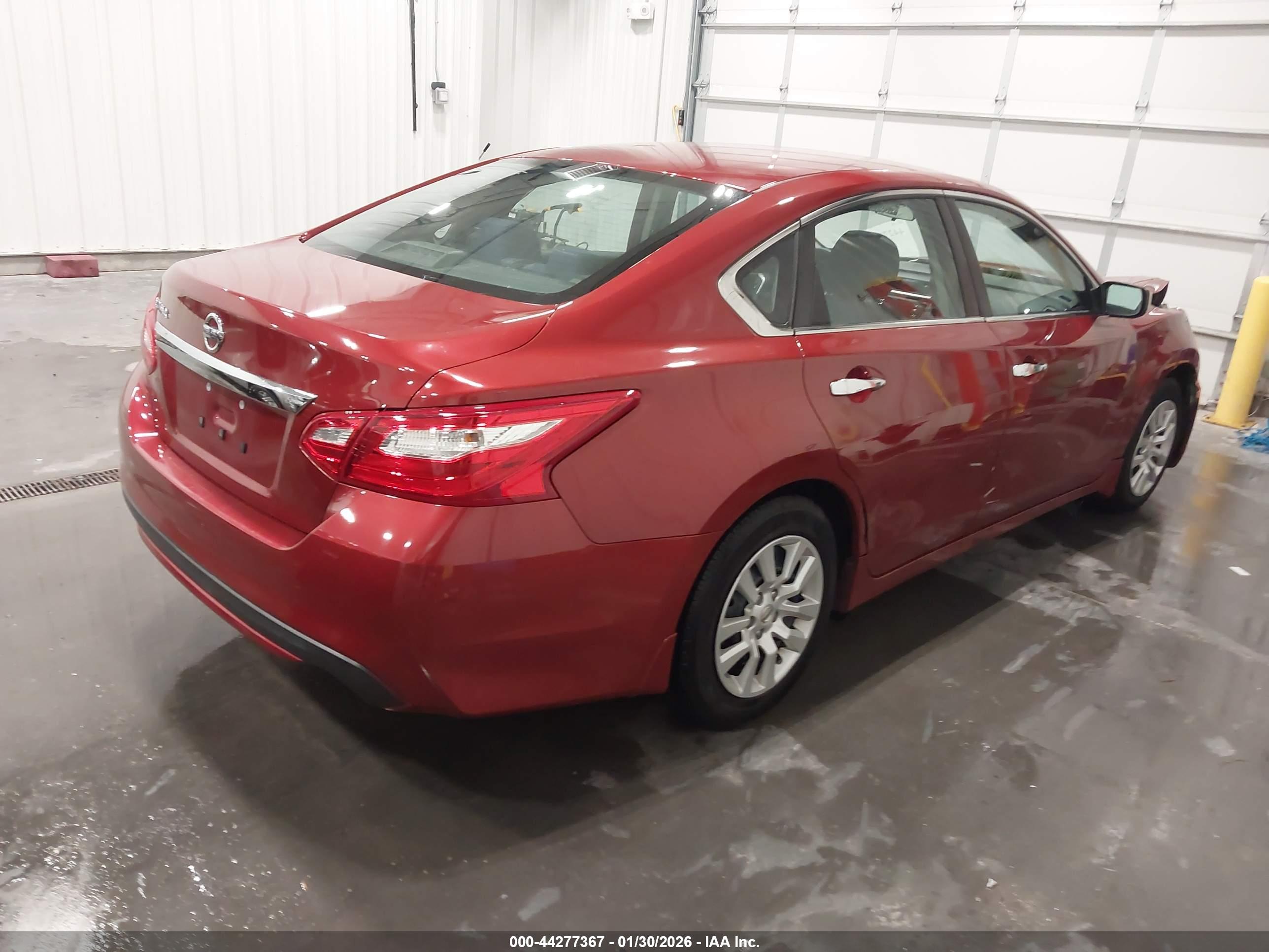 NISSAN ALTIMA image 4