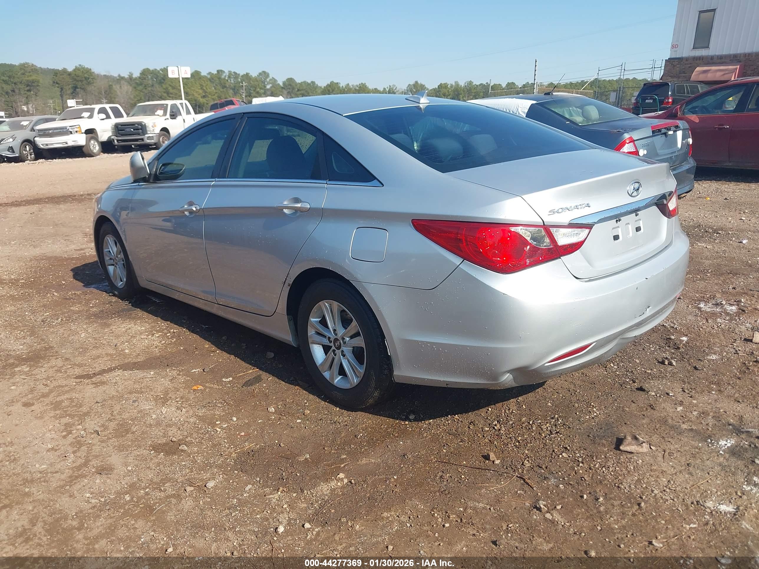 HYUNDAI SONATA image 3