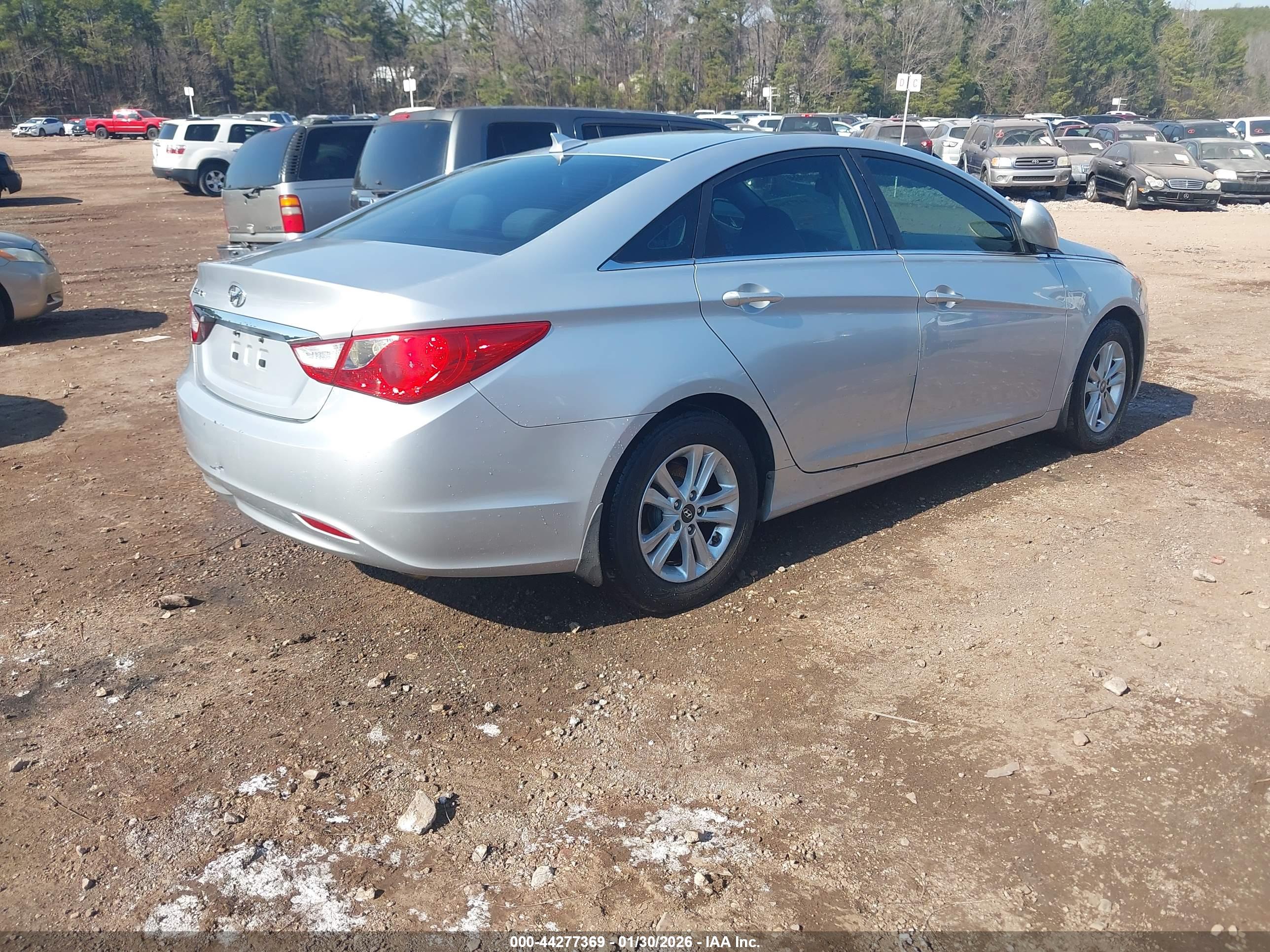 HYUNDAI SONATA image 4
