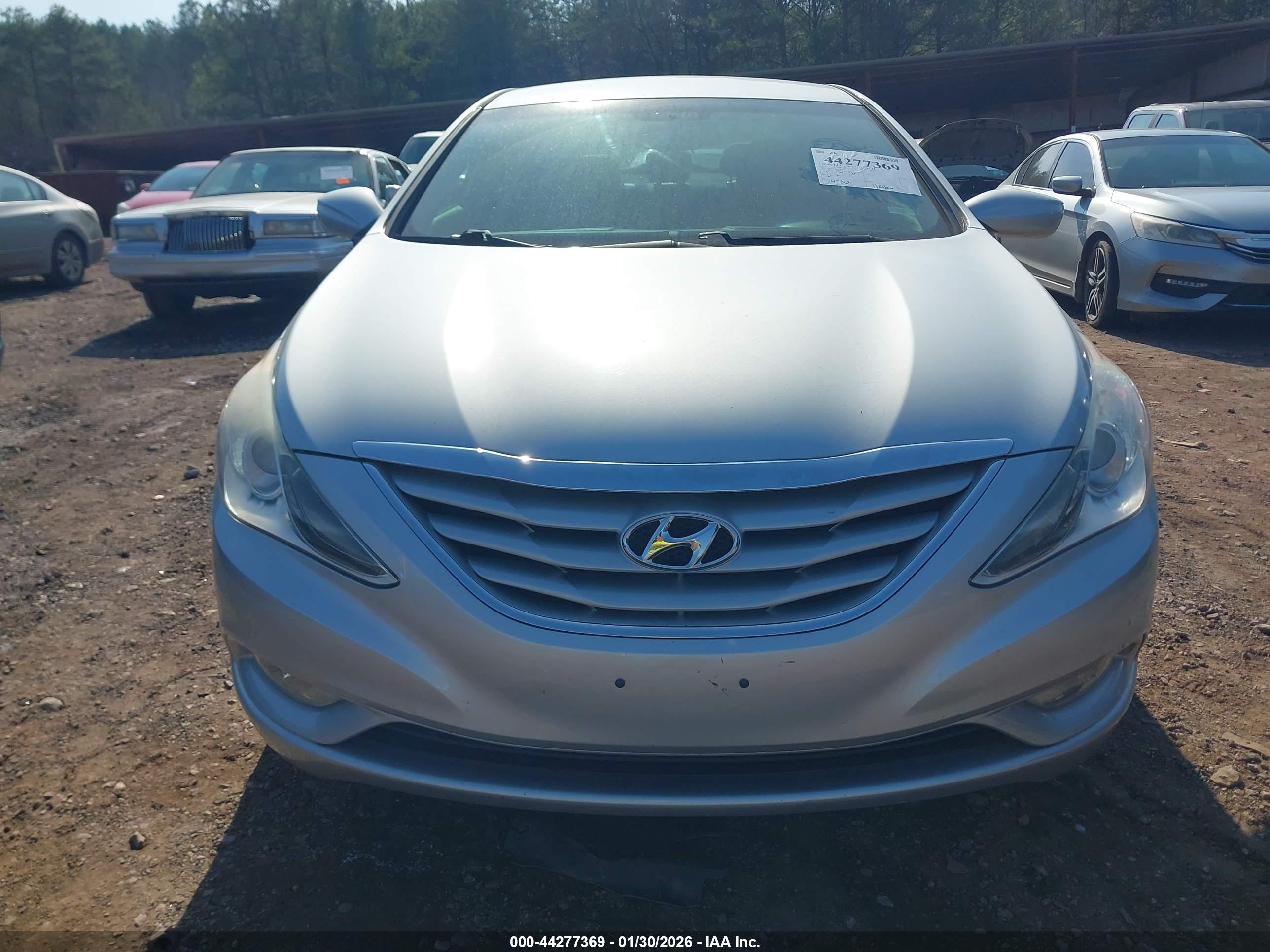 HYUNDAI SONATA image 6