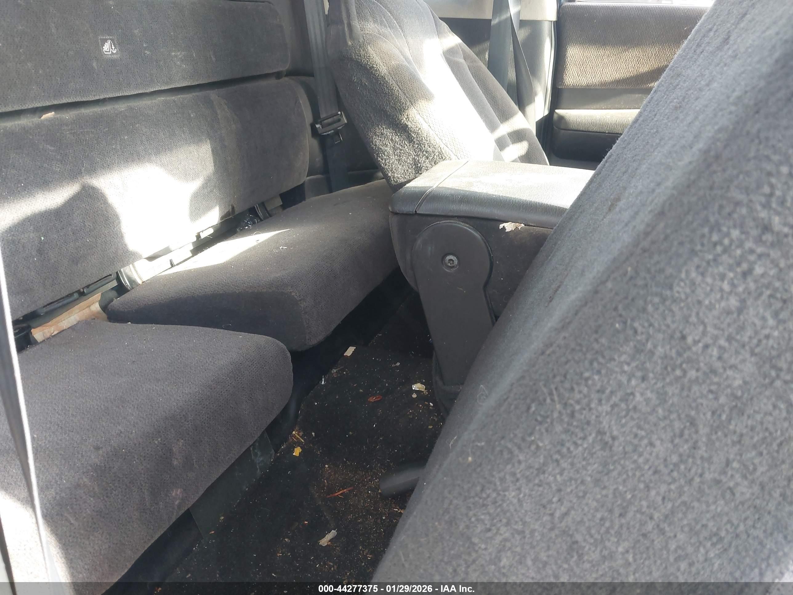DODGE DAKOTA image 8