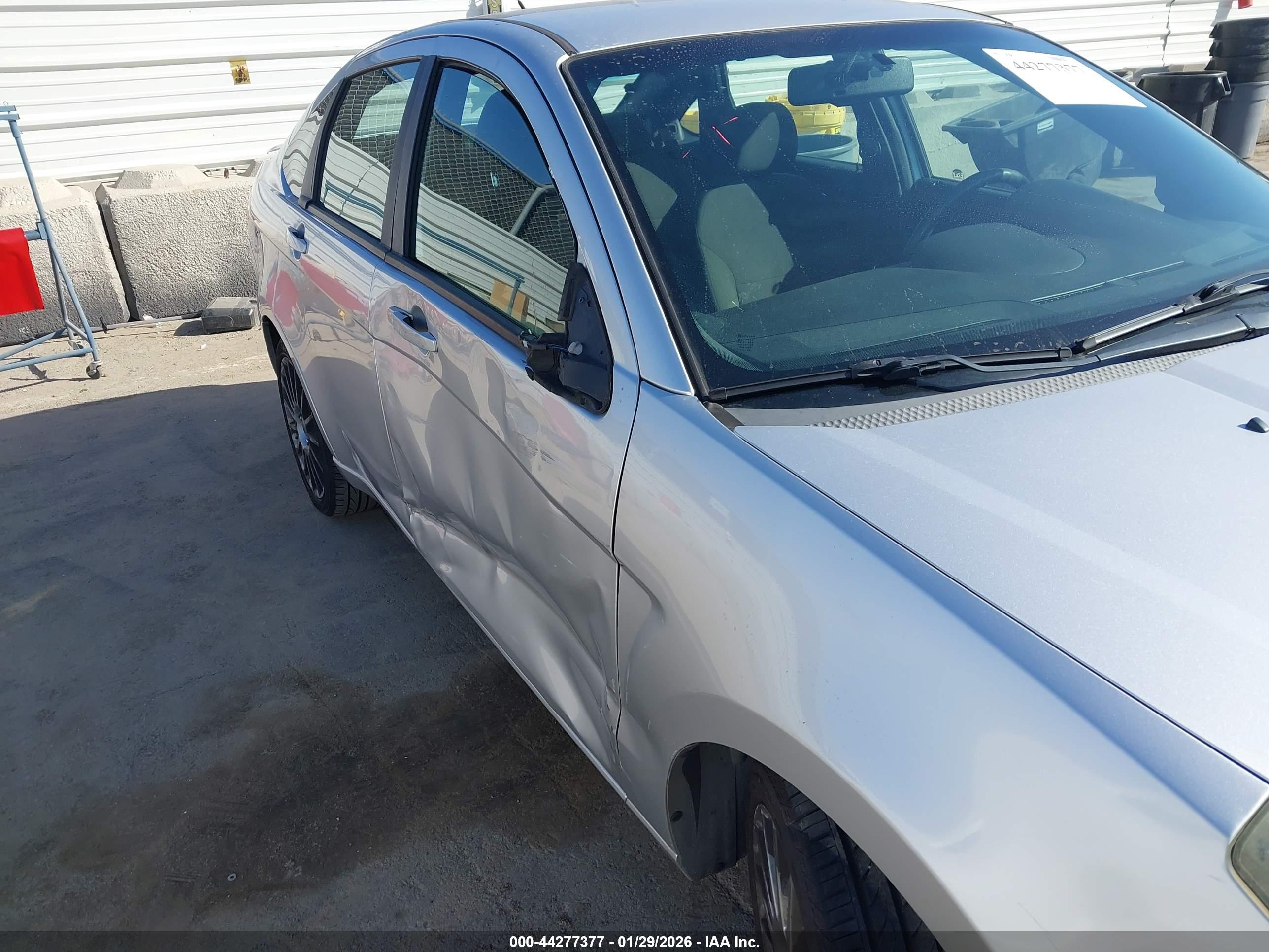 FORD FOCUS image 6