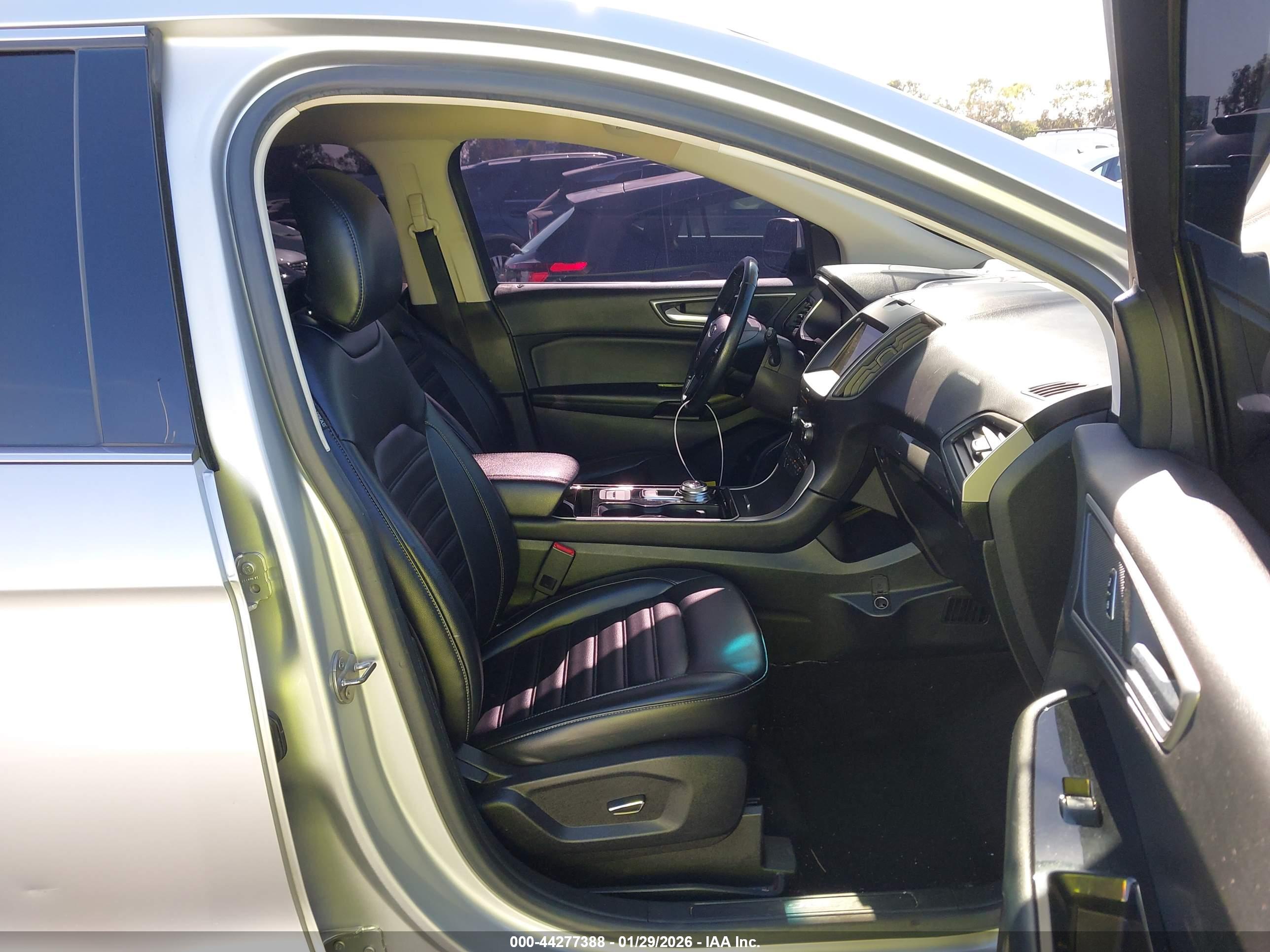 FORD EDGE image 5