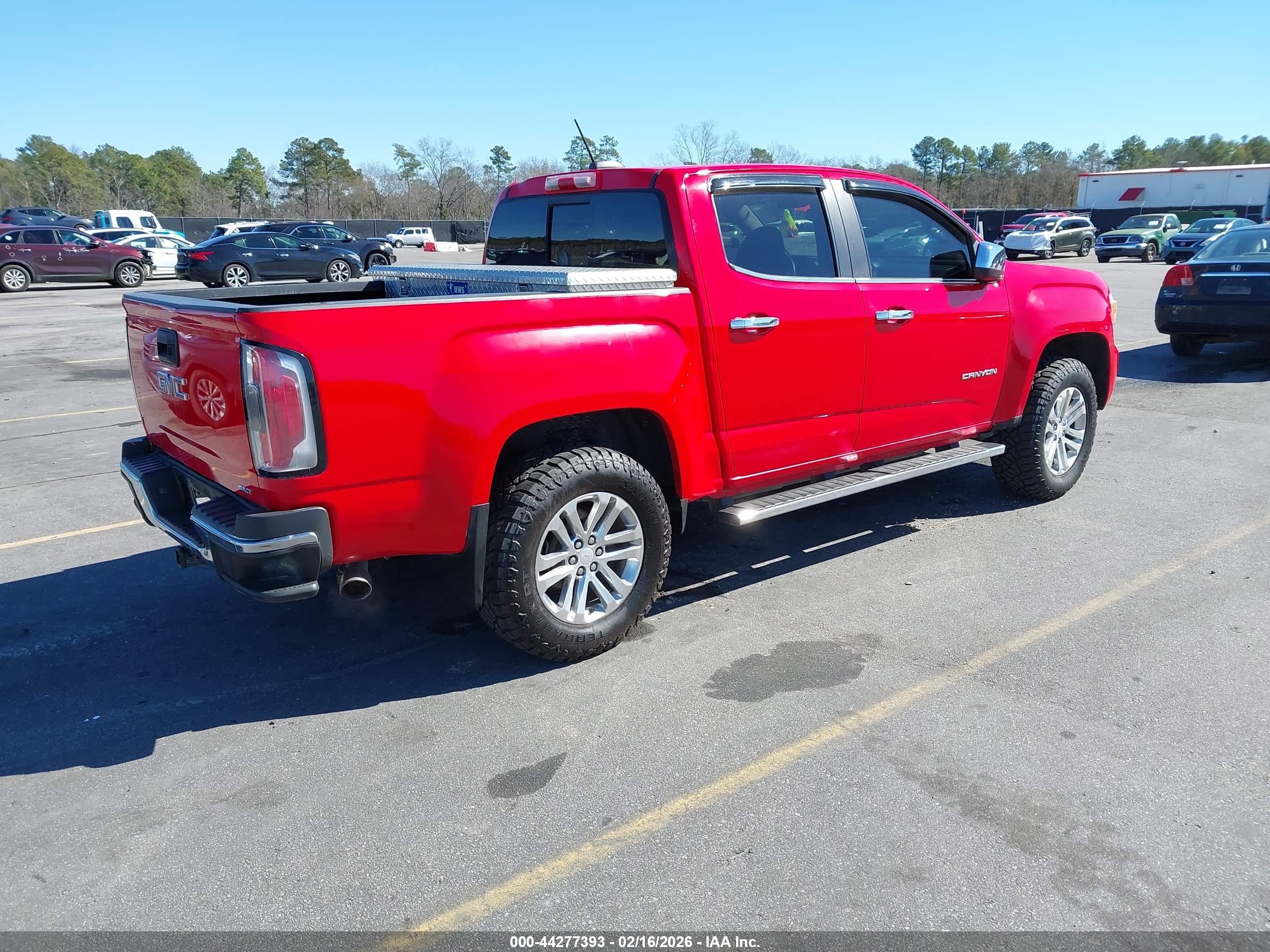 GMC CANYON image 4
