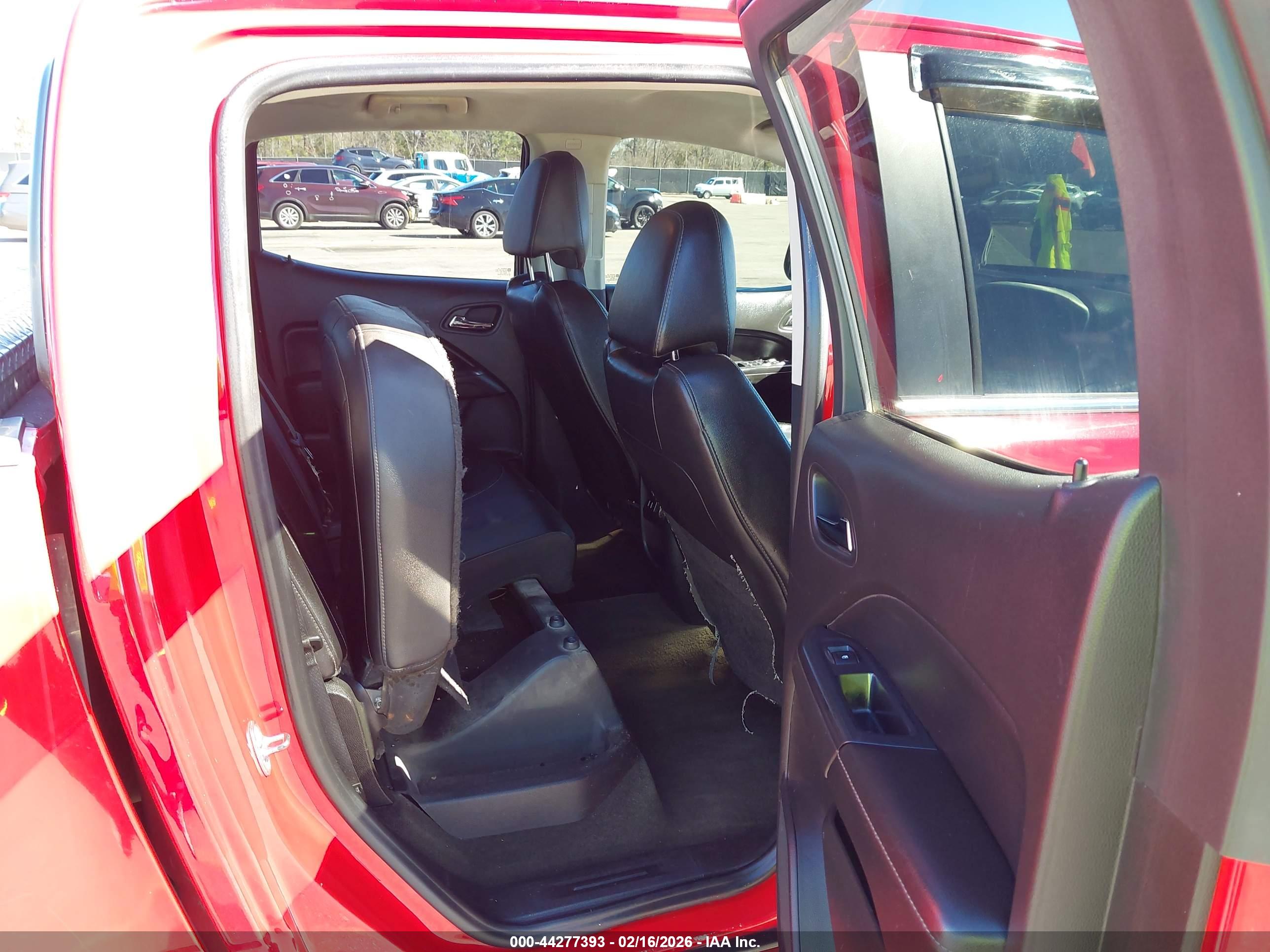 GMC CANYON image 8