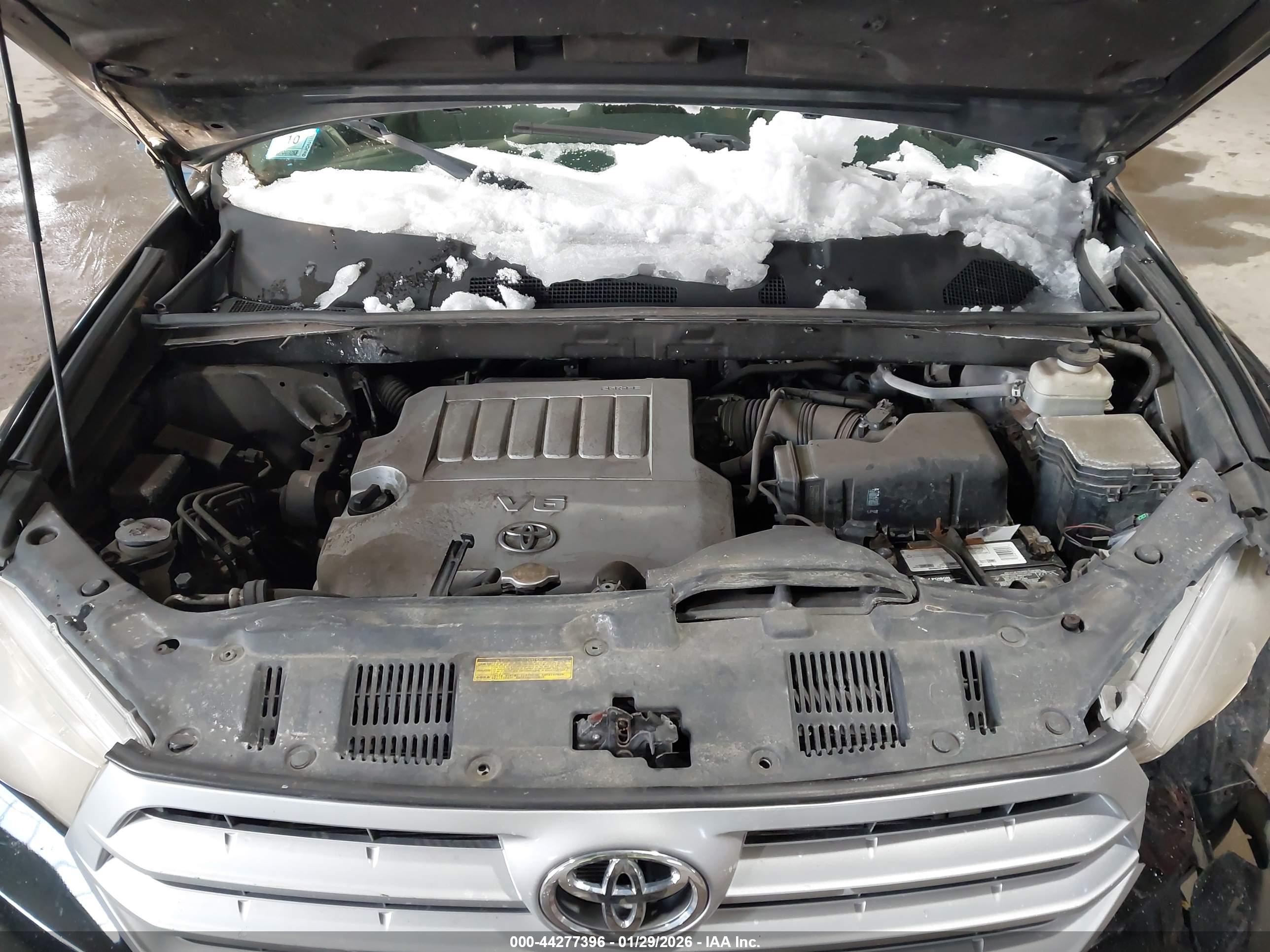 TOYOTA HIGHLANDER image 10