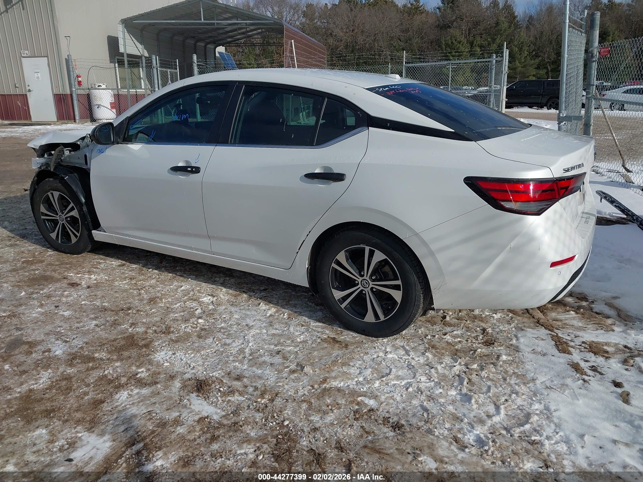 NISSAN SENTRA image 3