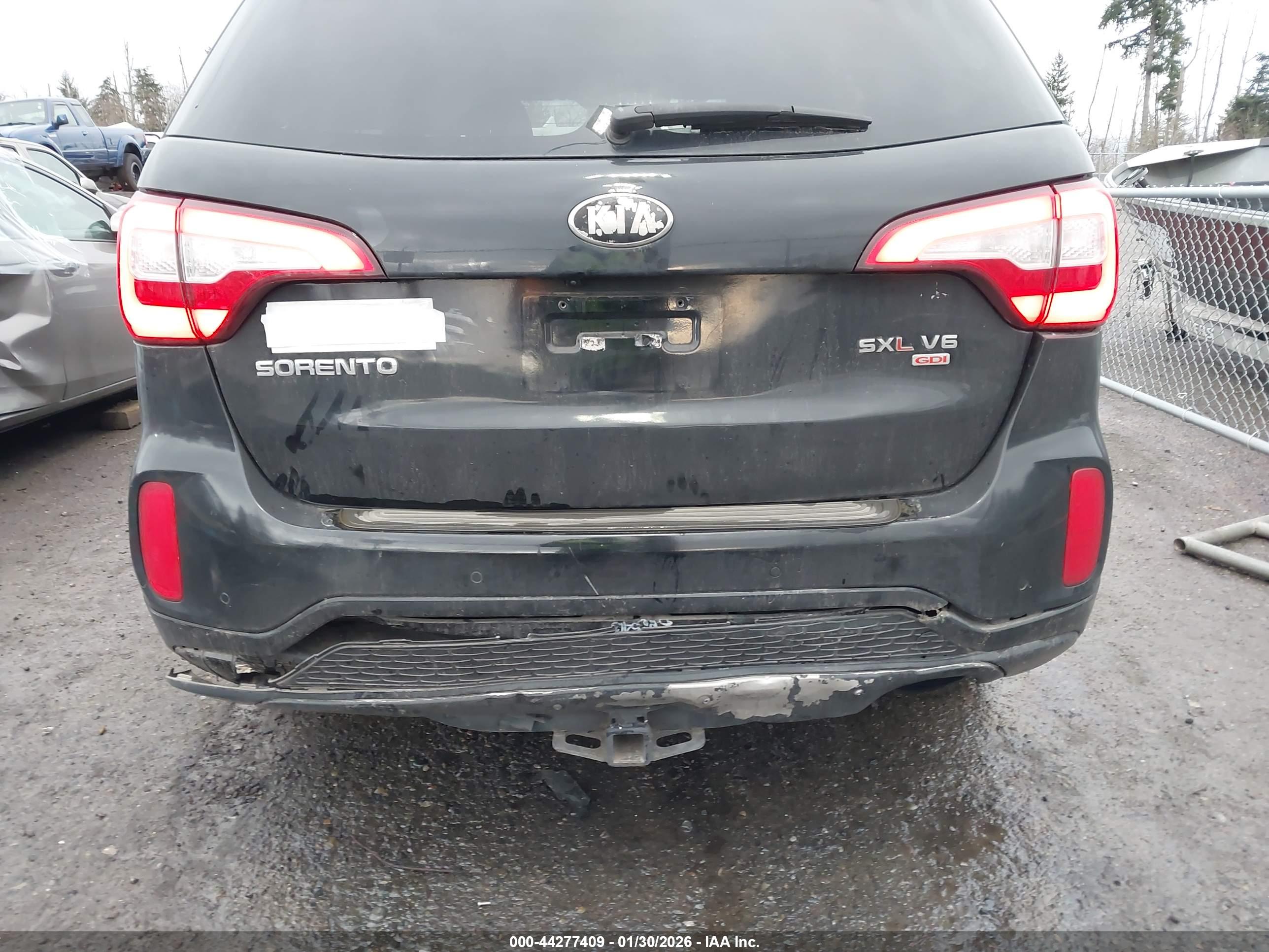 KIA SORENTO image 6
