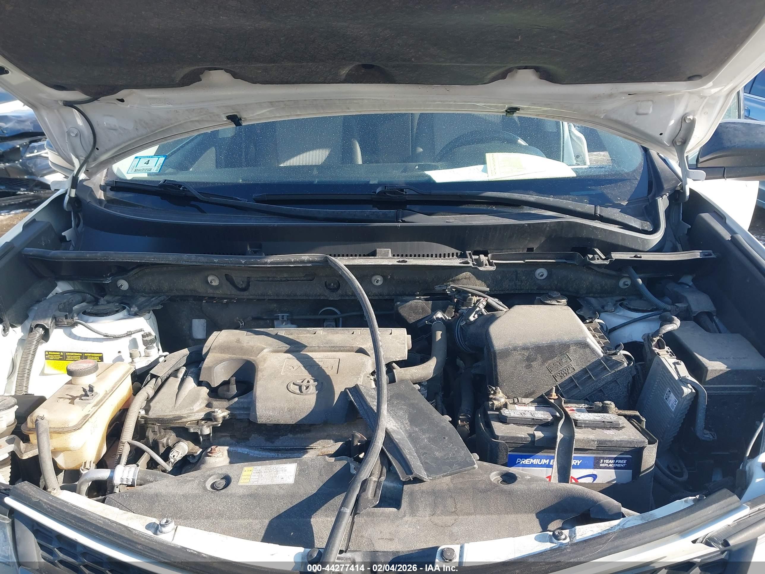 TOYOTA RAV4 image 10