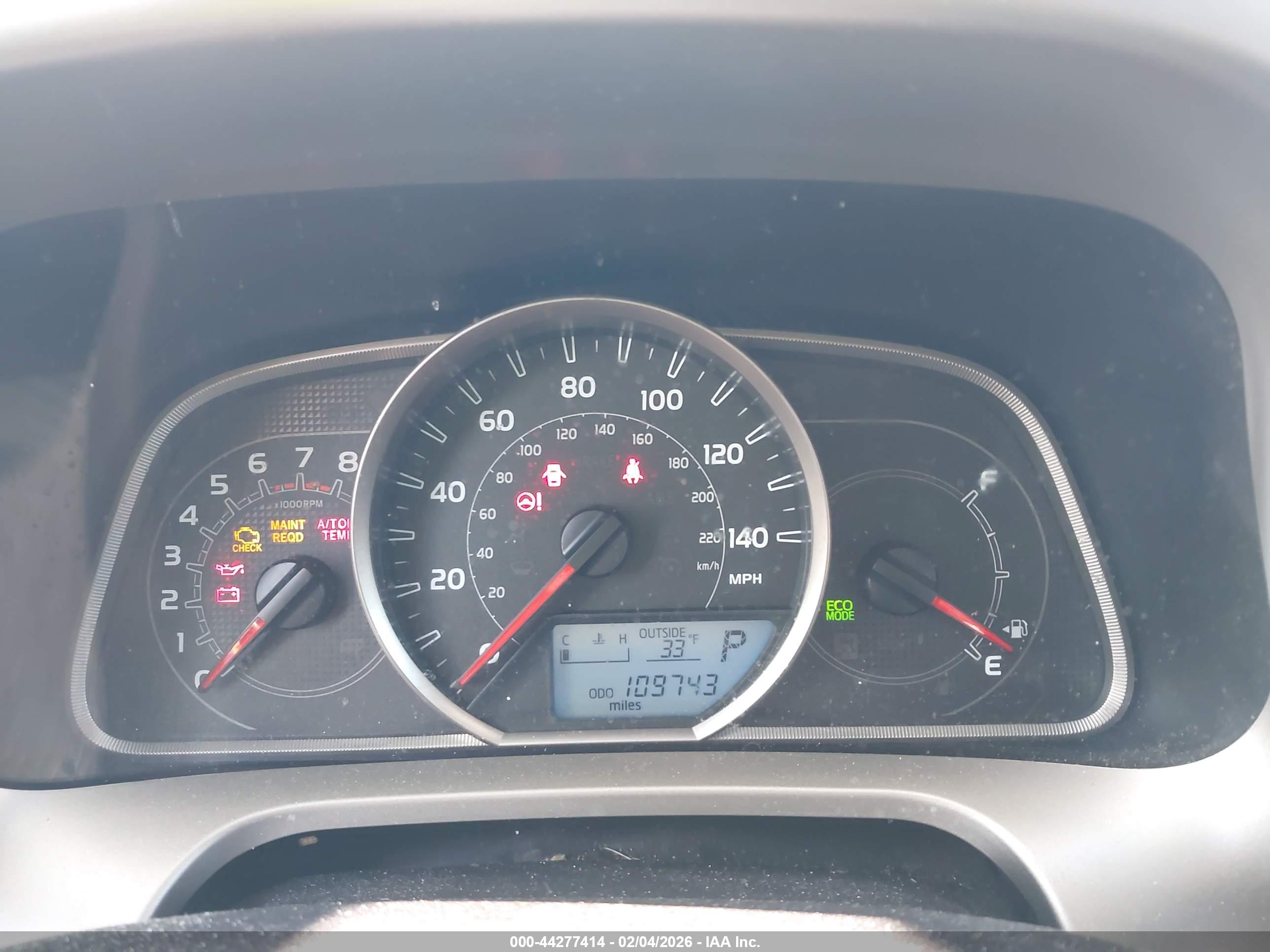 TOYOTA RAV4 image 7