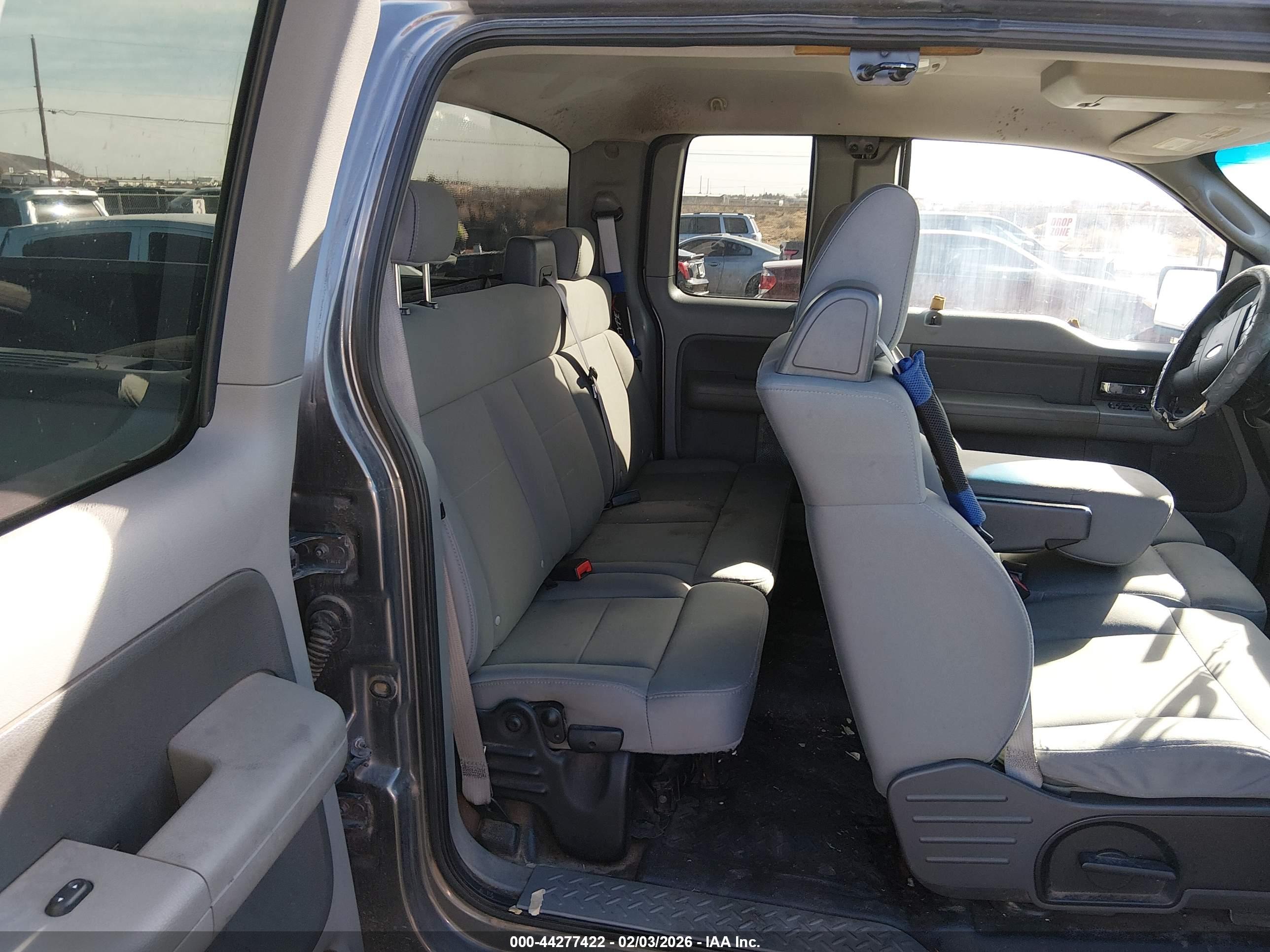 FORD F-150 image 8
