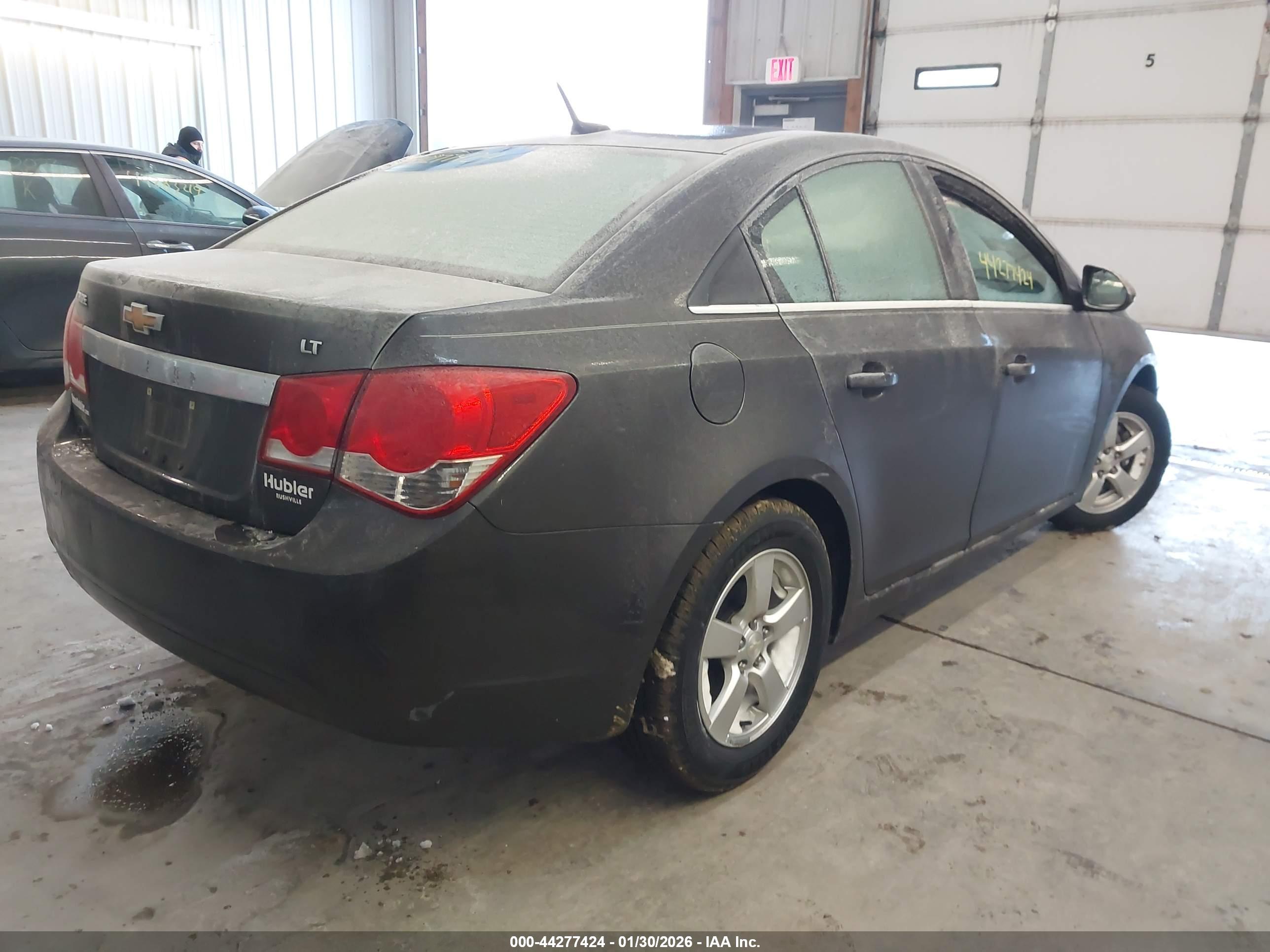 CHEVROLET CRUZE image 4