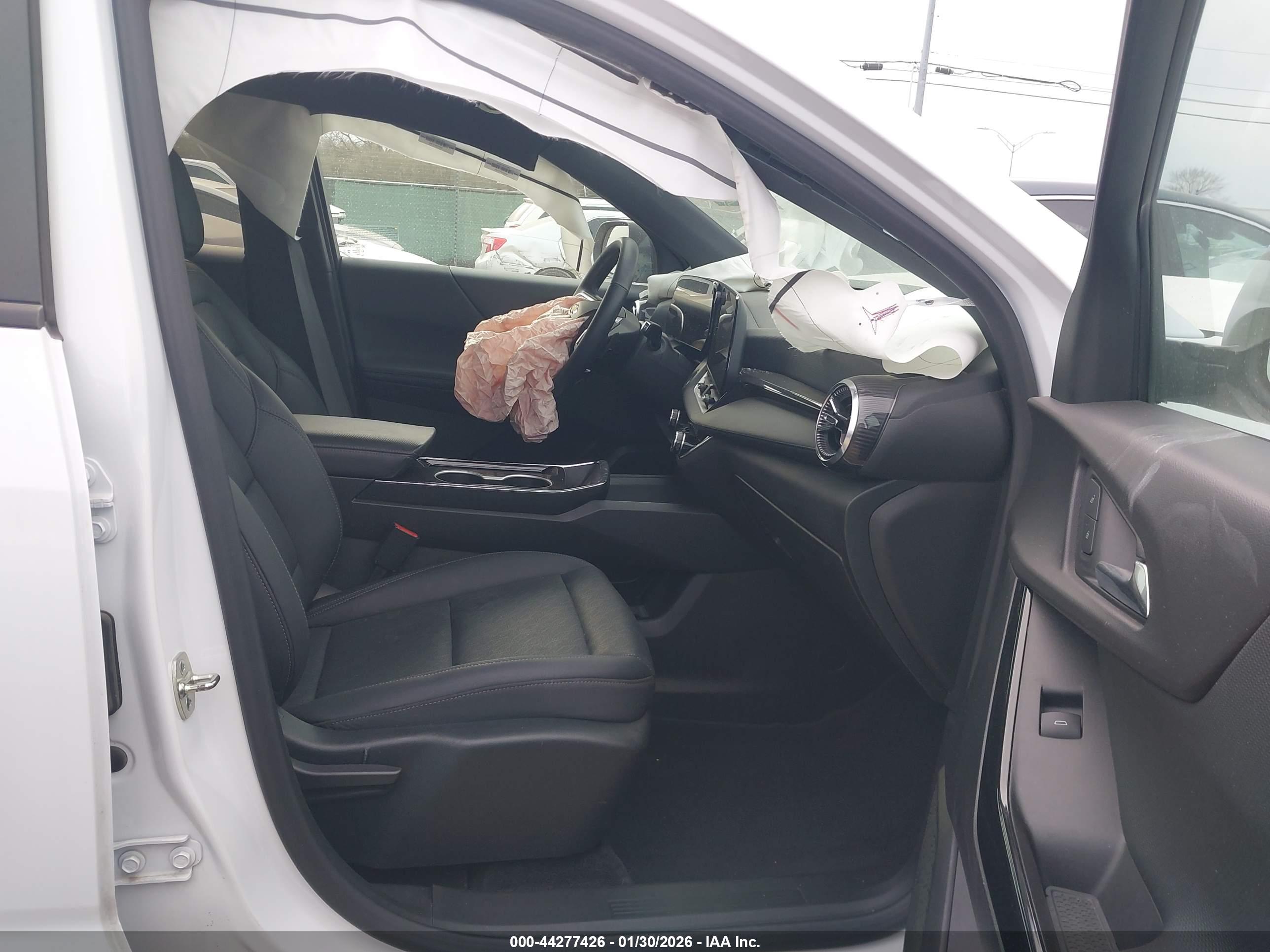 CHEVROLET EQUINOX image 5