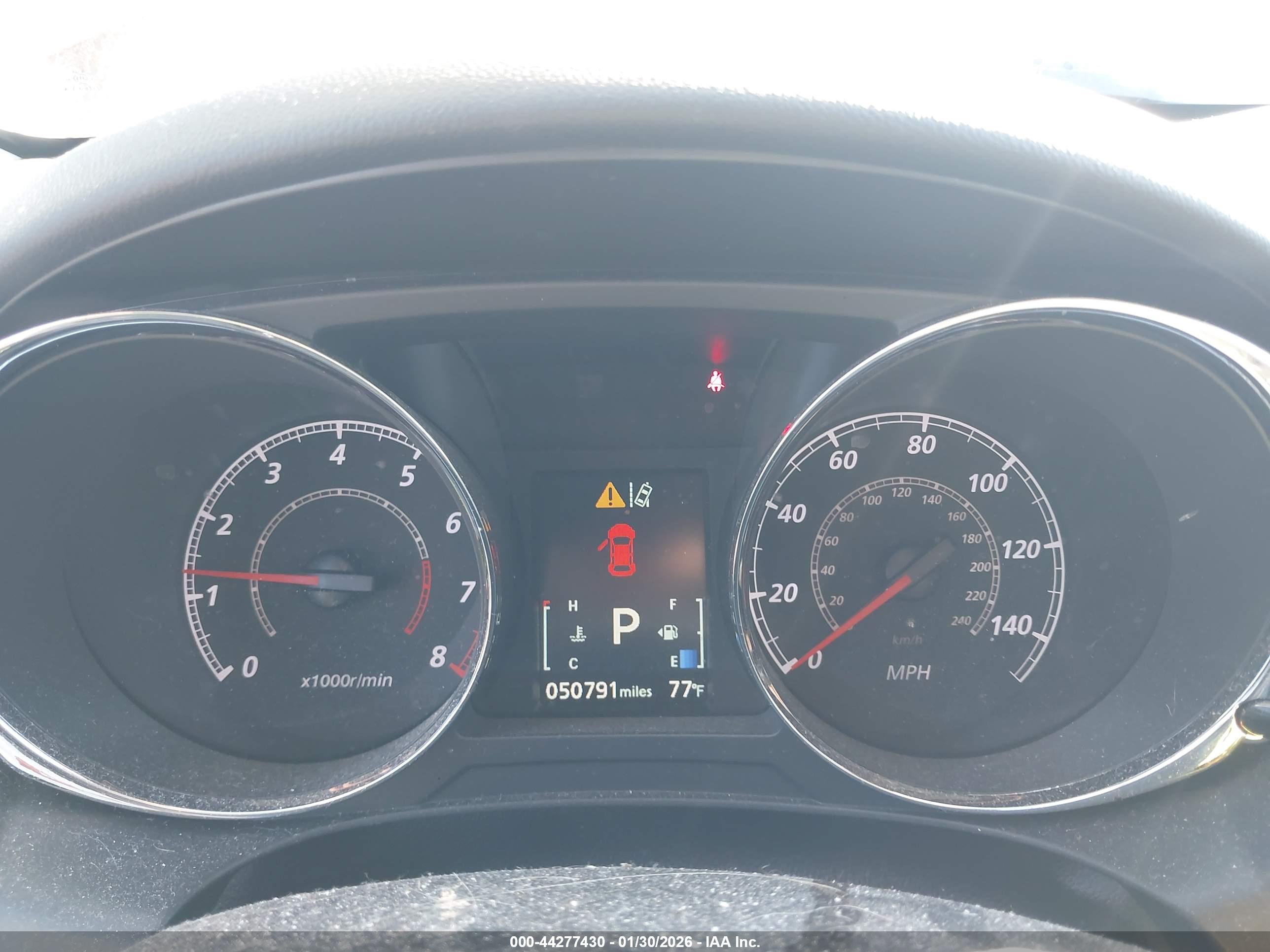 MITSUBISHI OUTLANDER image 7