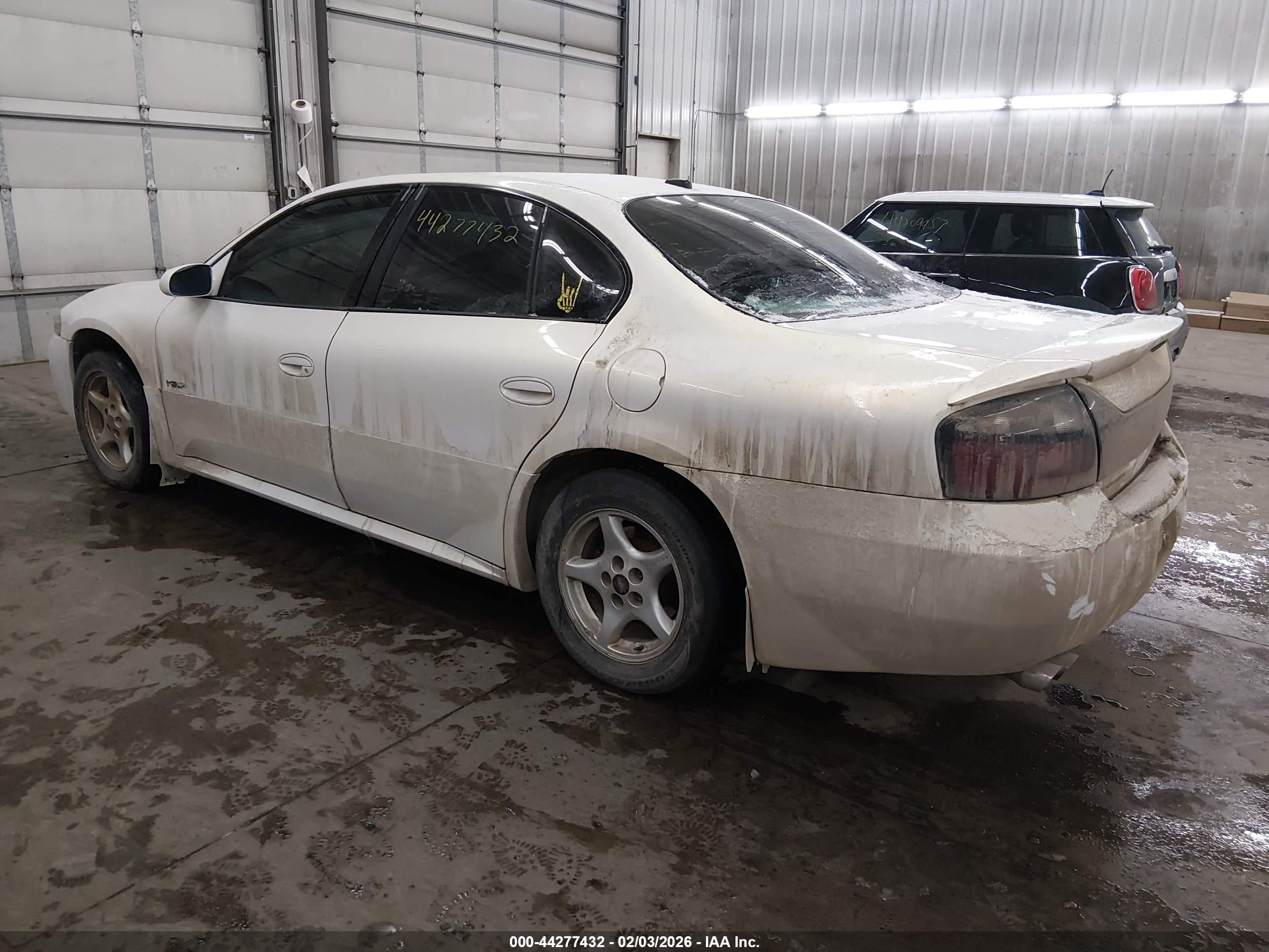 PONTIAC BONNEVILLE image 3