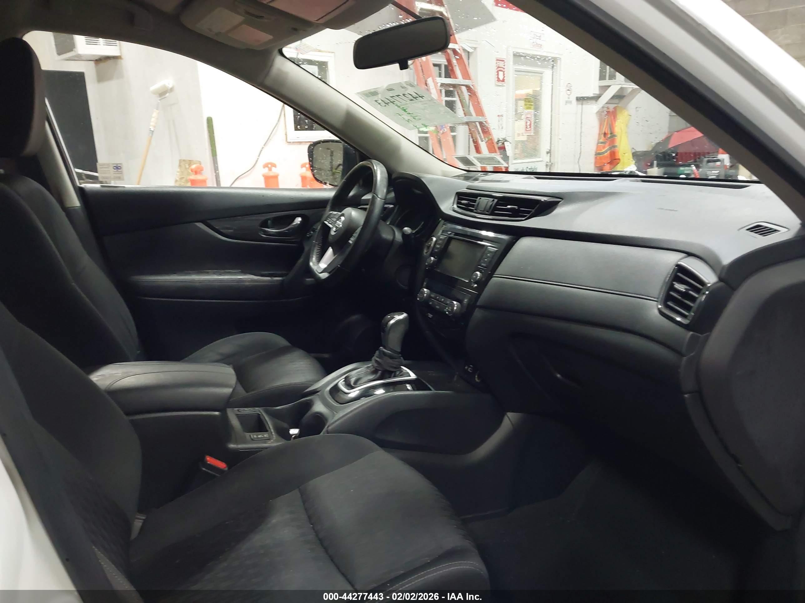 NISSAN ROGUE image 5