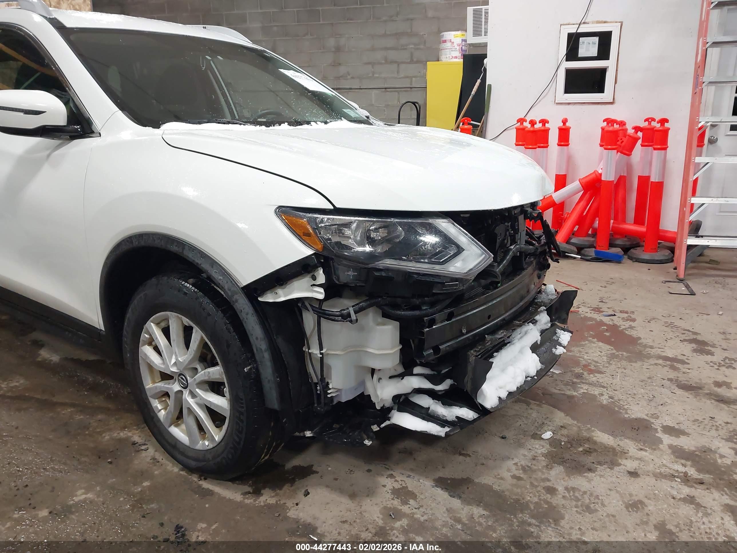 NISSAN ROGUE image 6