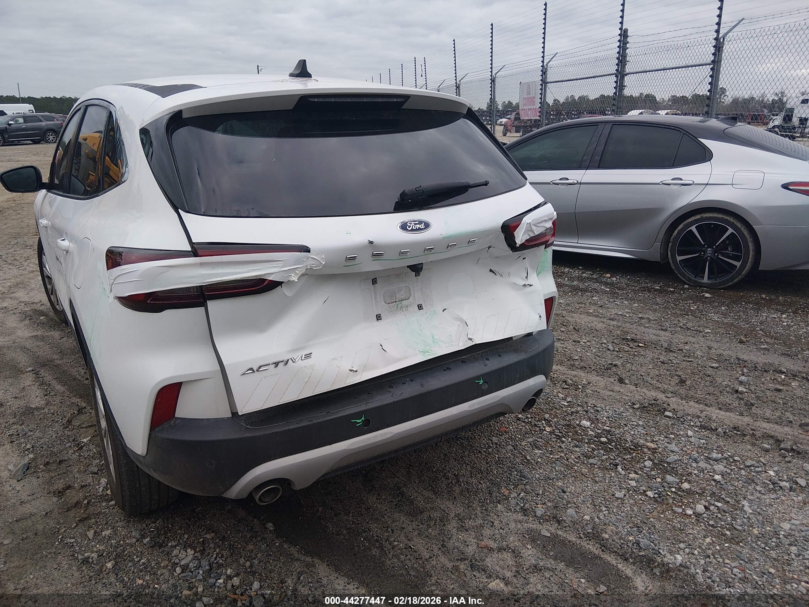 FORD ESCAPE image 6