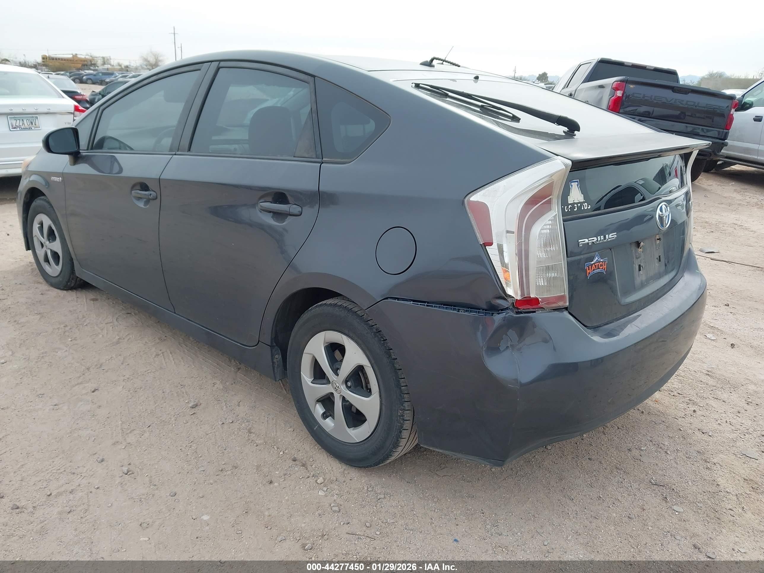 TOYOTA PRIUS image 3