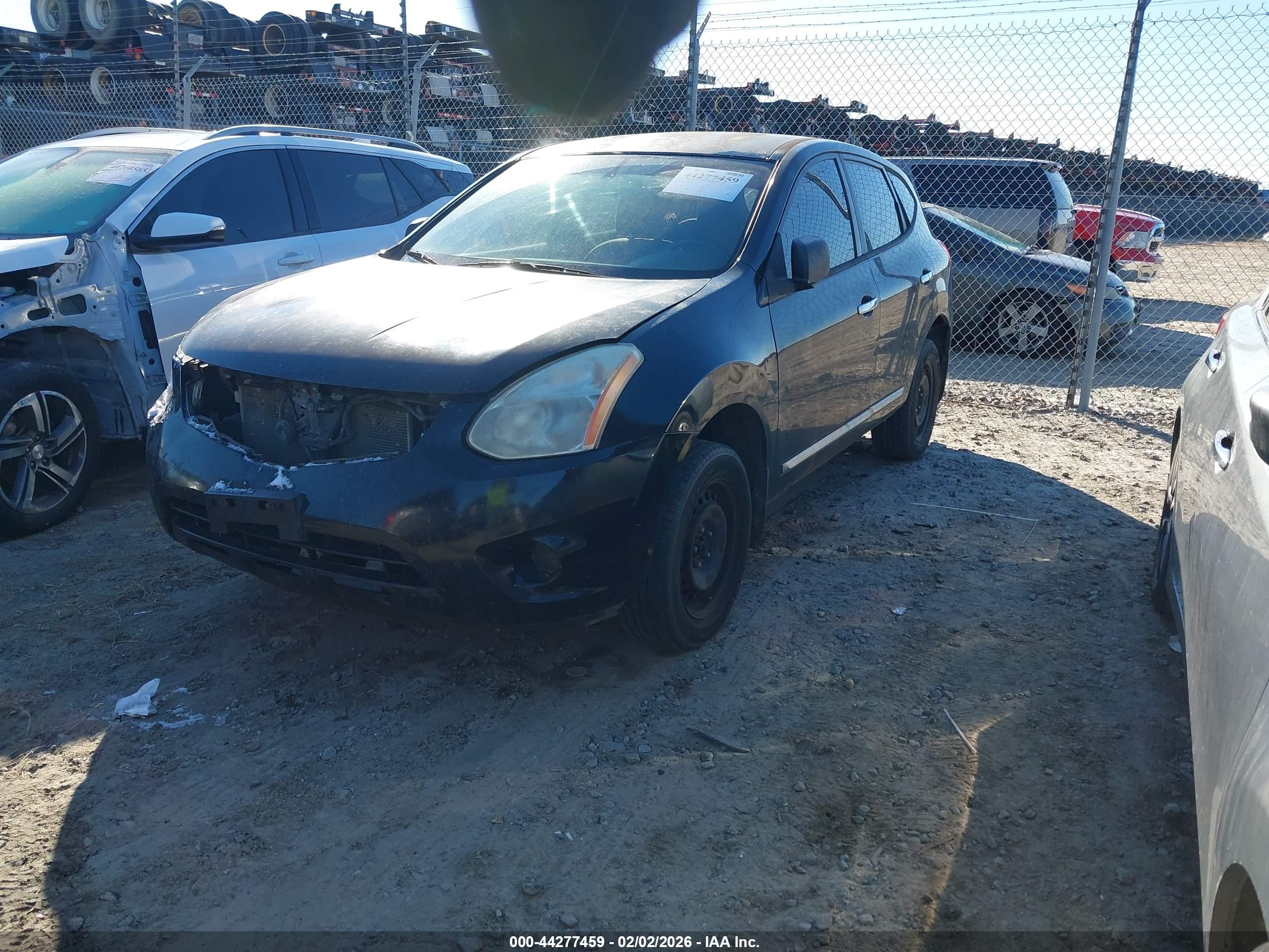 NISSAN ROGUE image 2