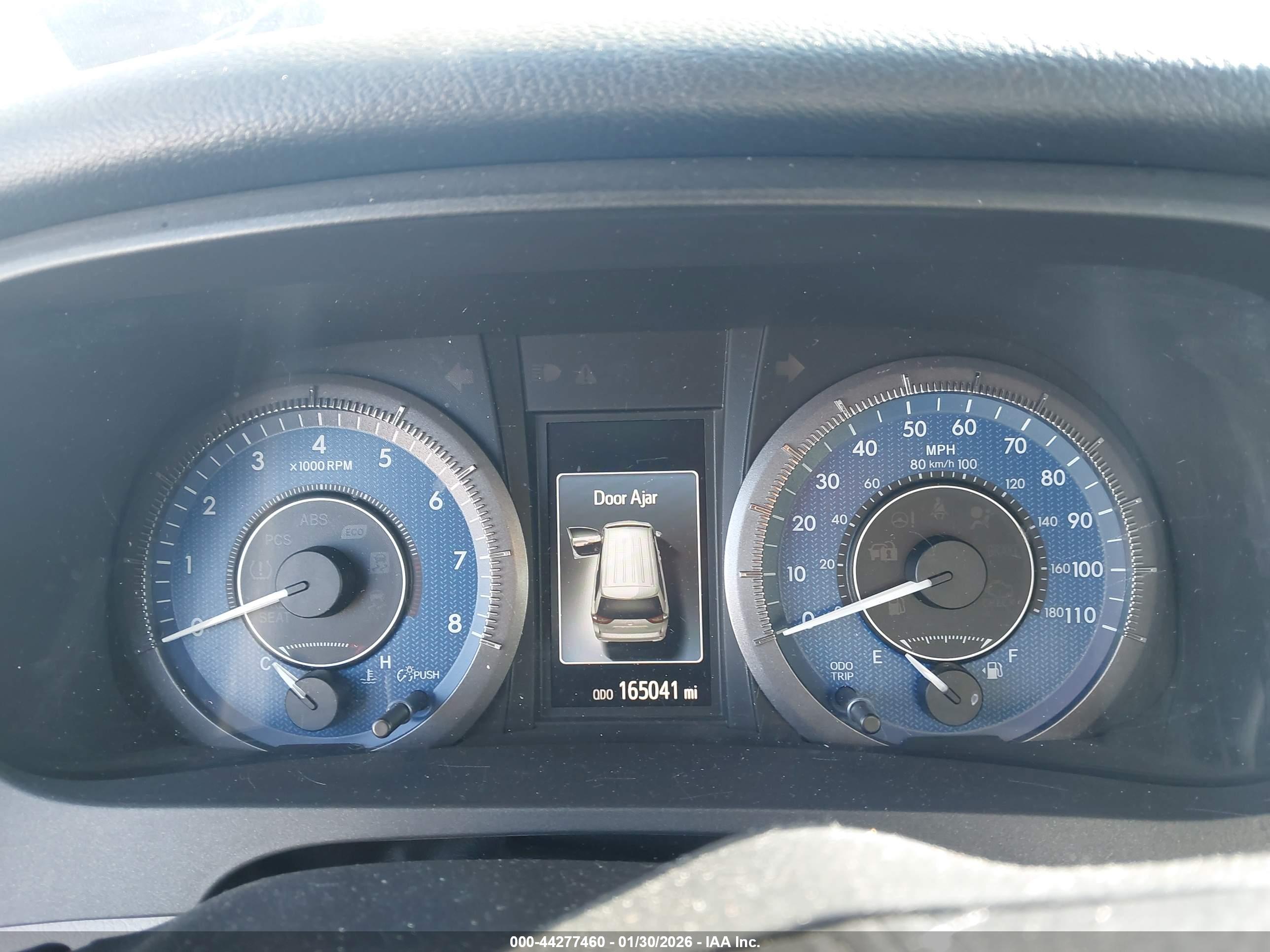 TOYOTA SIENNA image 7