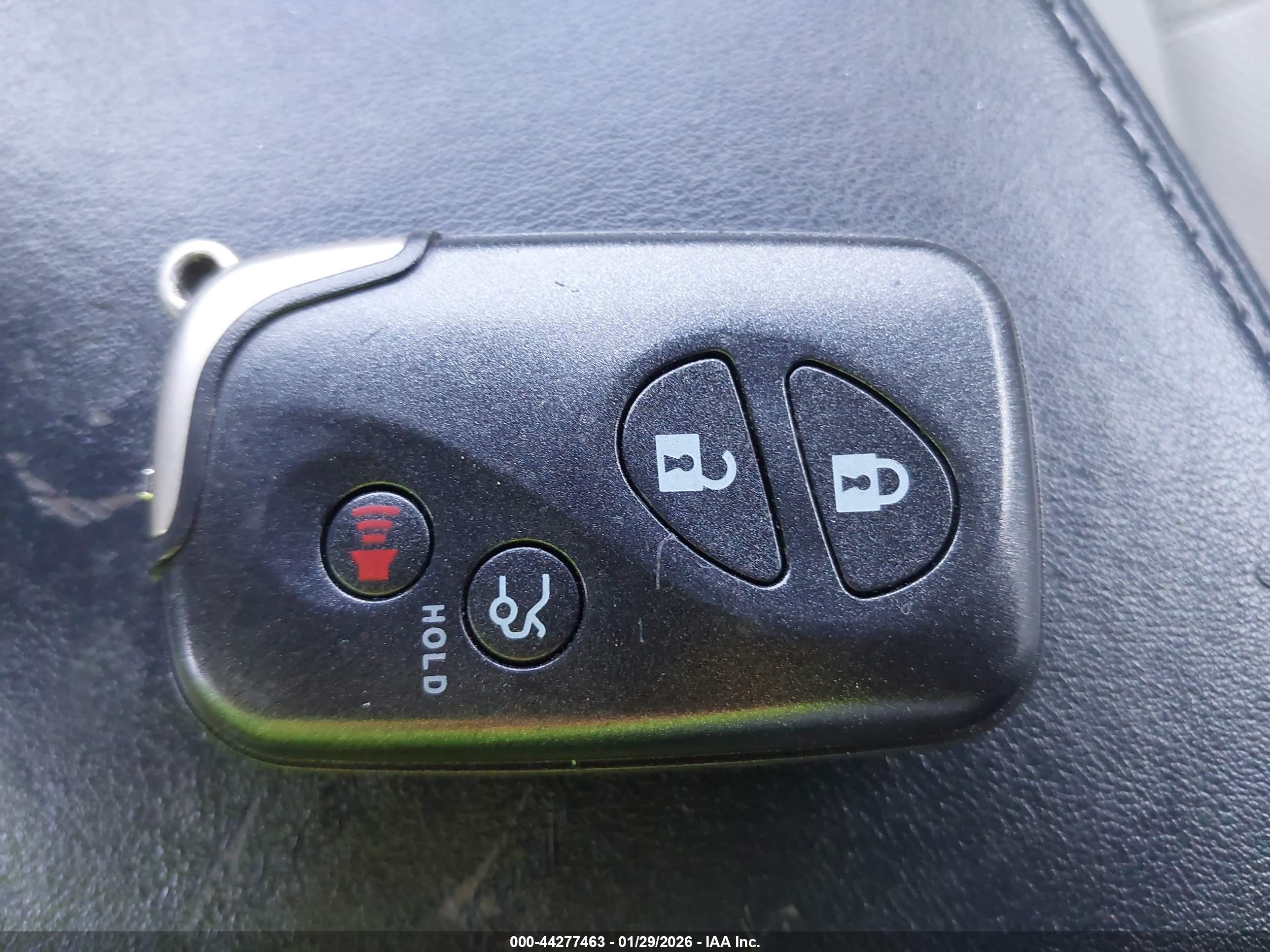 LEXUS IS image 11