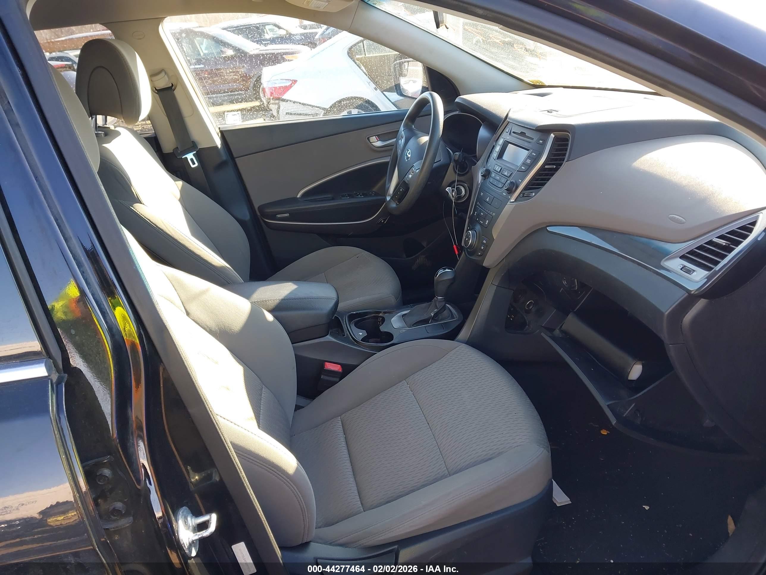 HYUNDAI SANTA image 5