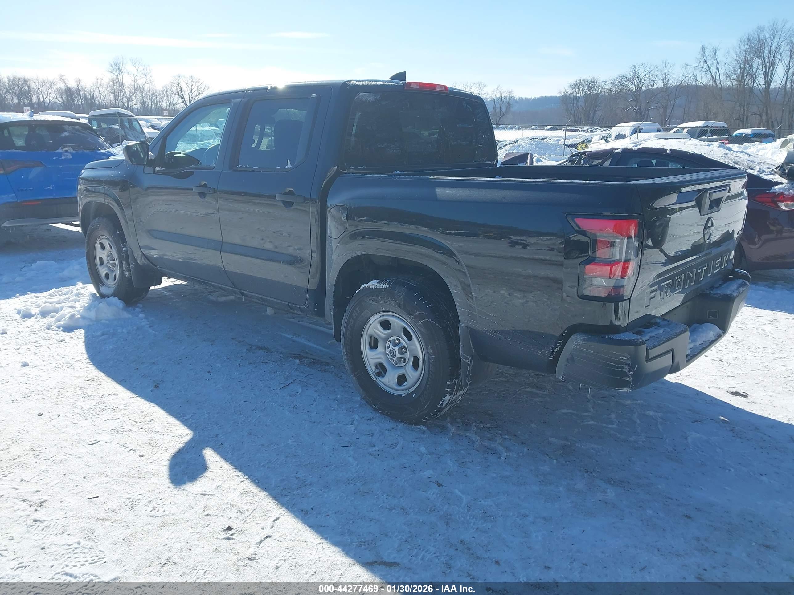 NISSAN FRONTIER image 3