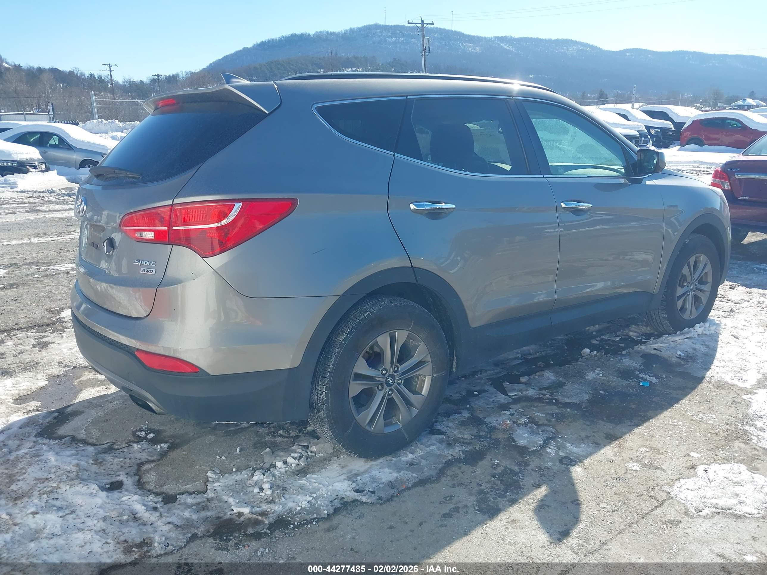 HYUNDAI SANTA image 4
