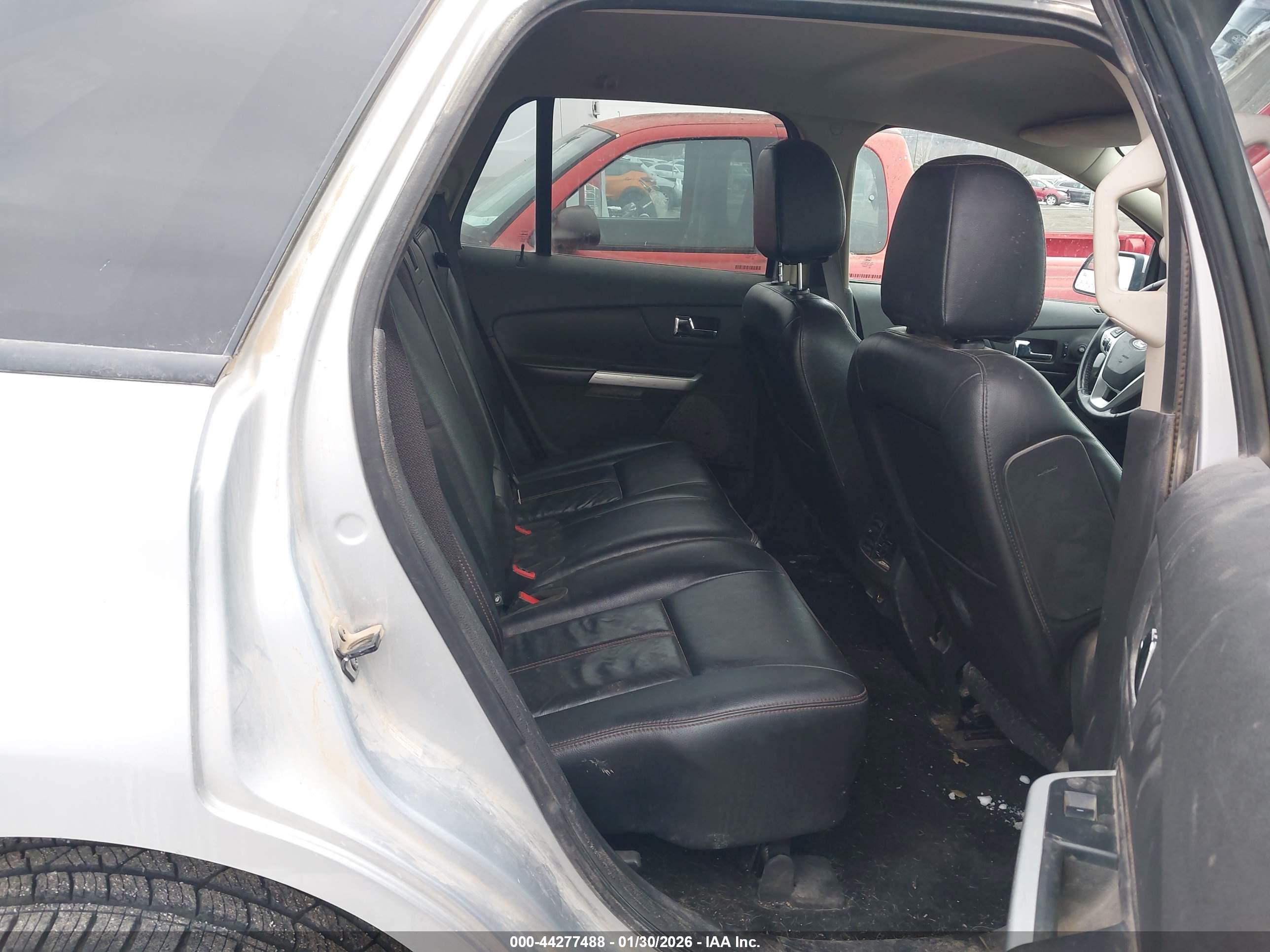 FORD EDGE image 8
