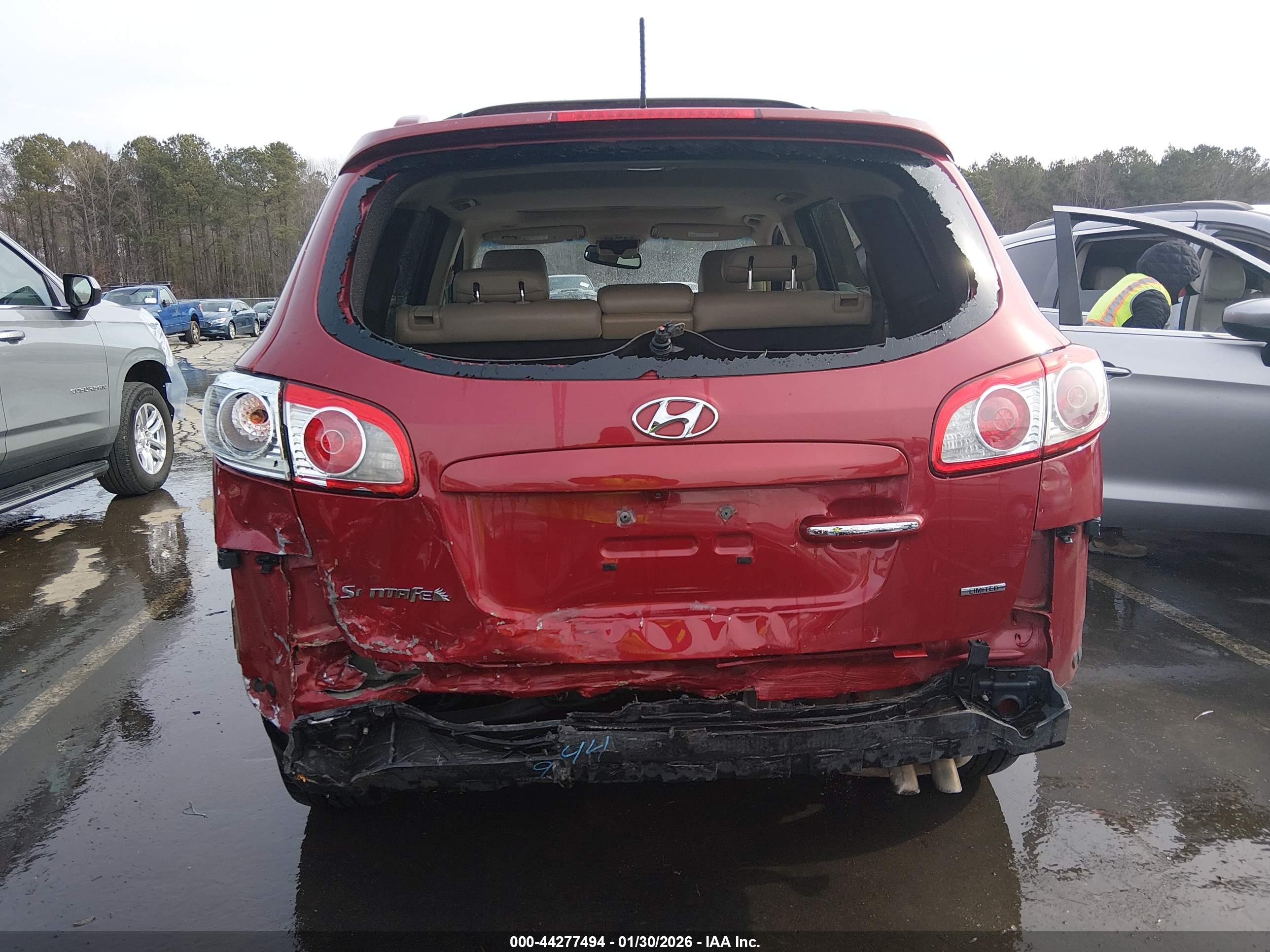 HYUNDAI SANTA image 6