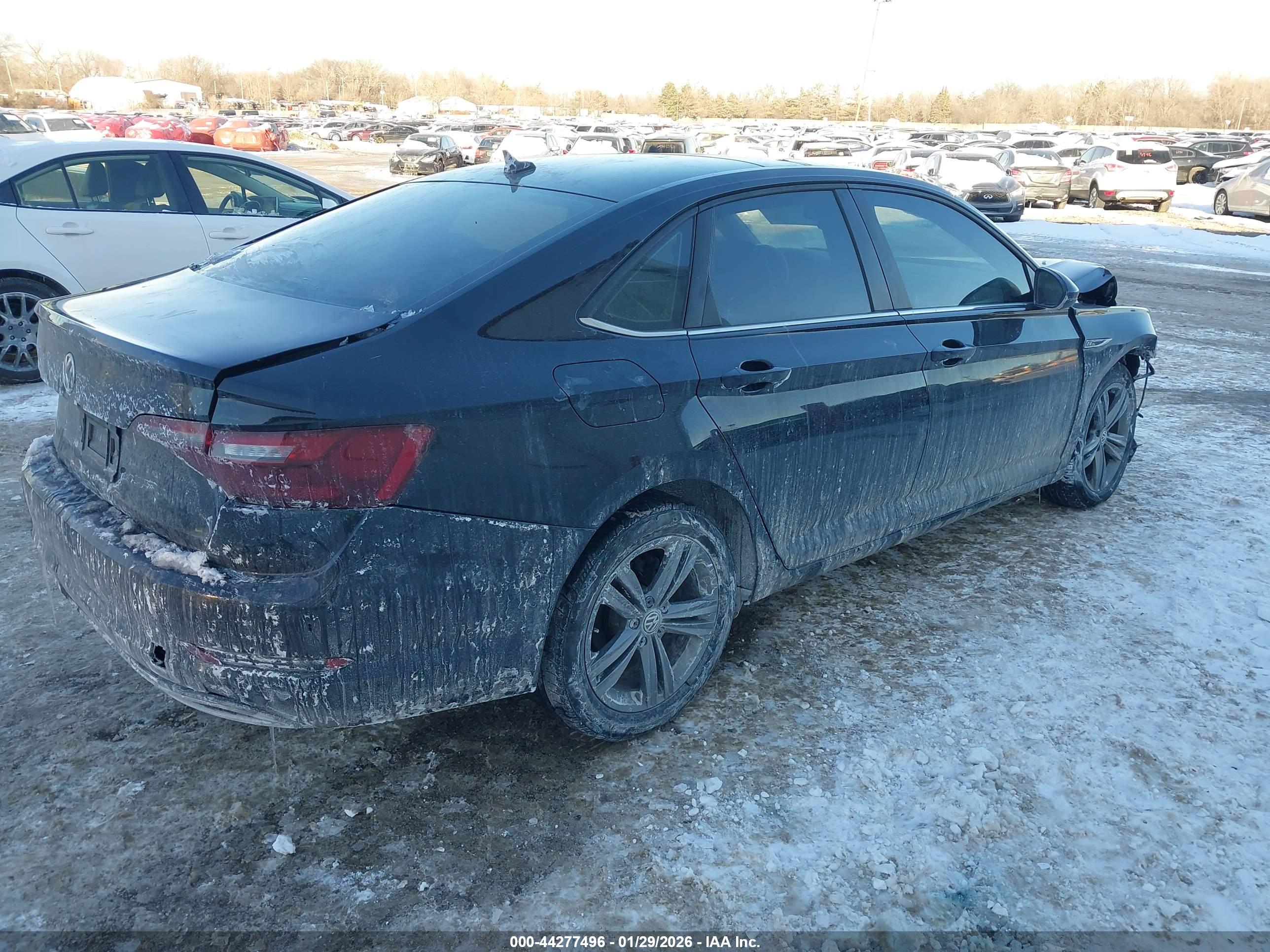 VOLKSWAGEN JETTA image 4