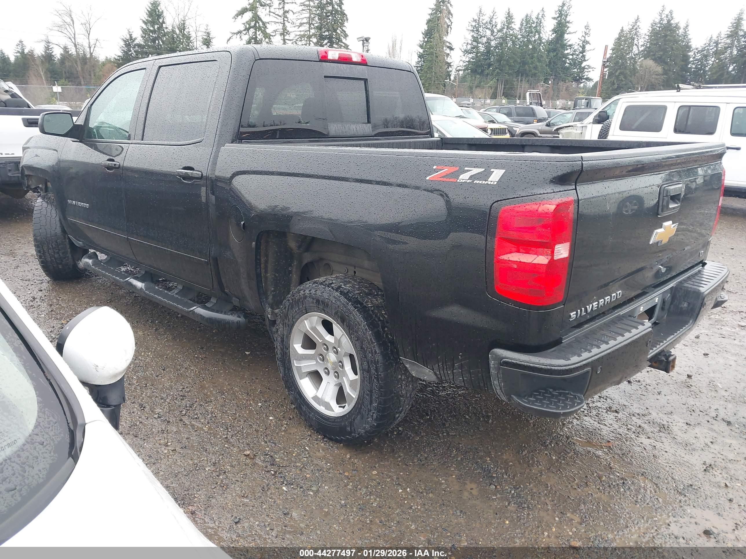 CHEVROLET SILVERADO image 3
