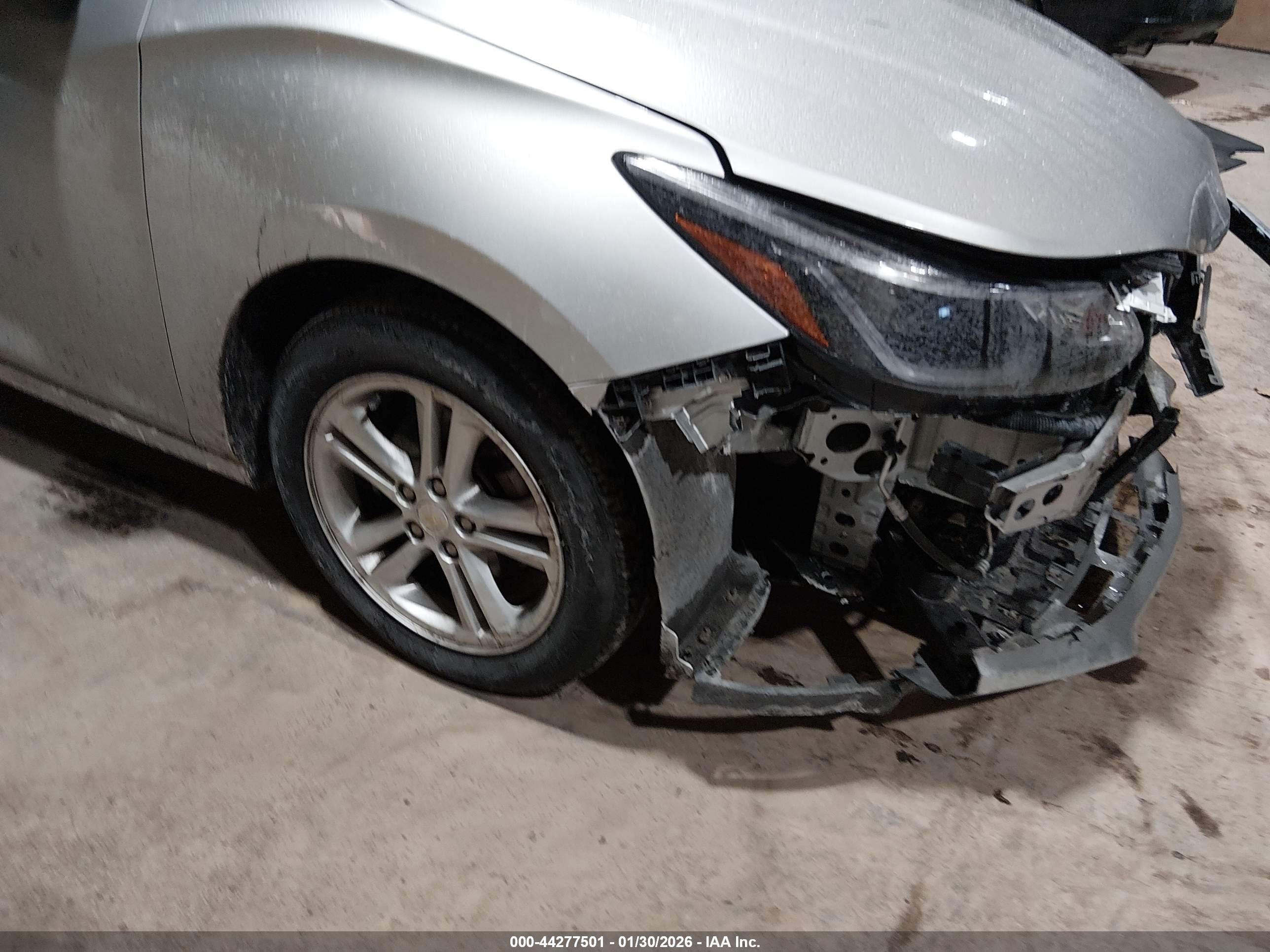 CHEVROLET CRUZE image 6