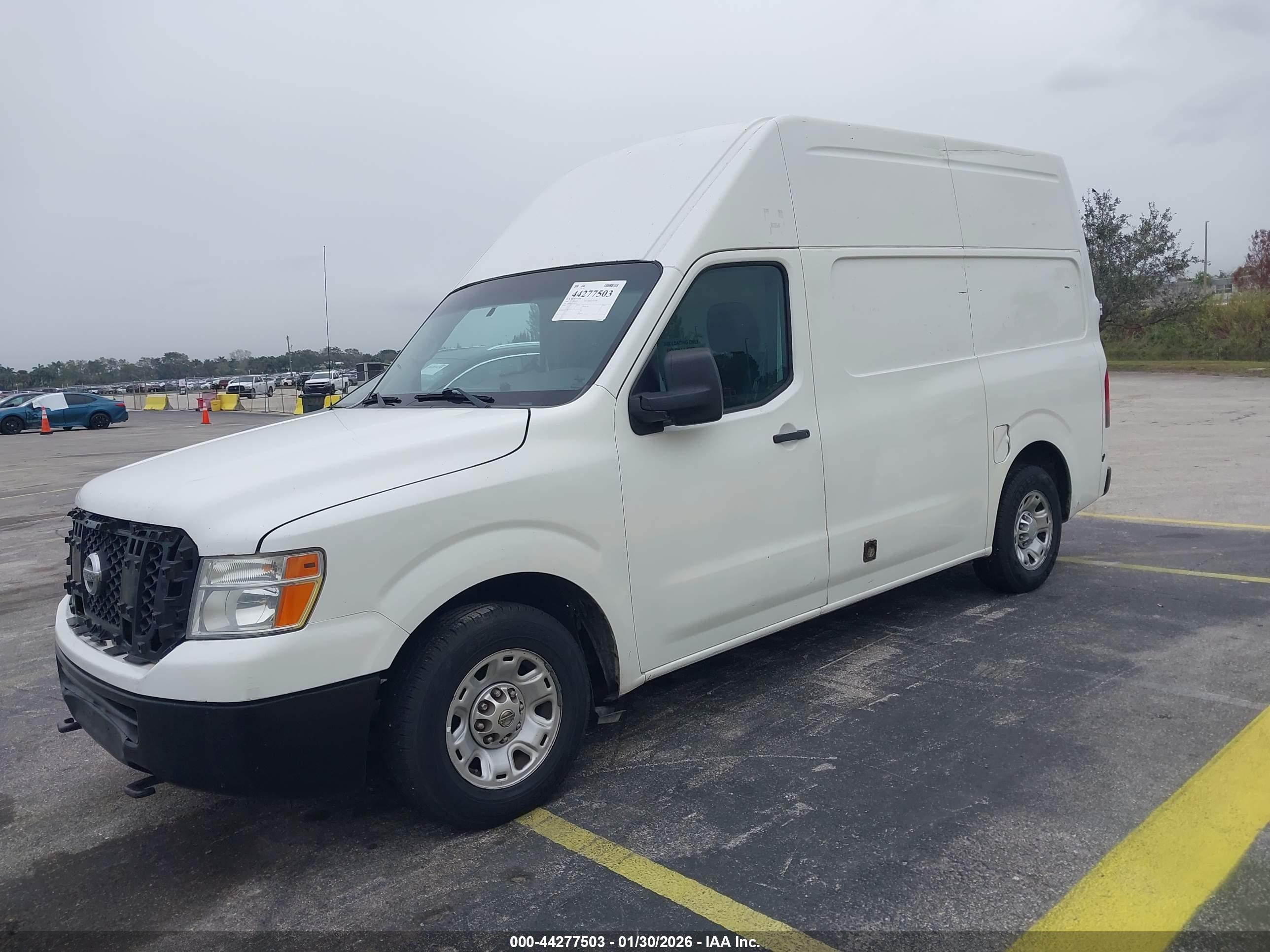 NISSAN NV image 2