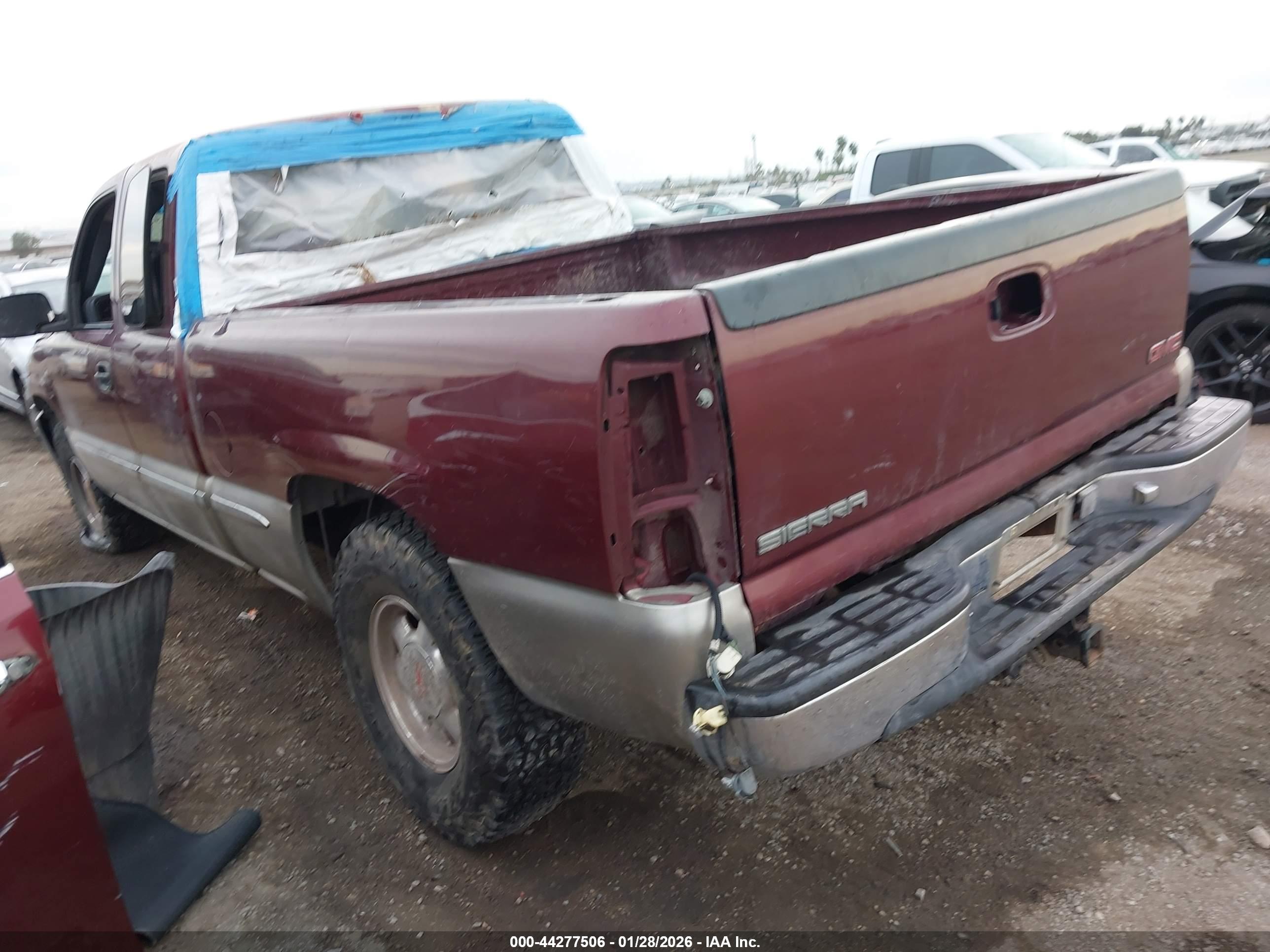 GMC SIERRA image 3