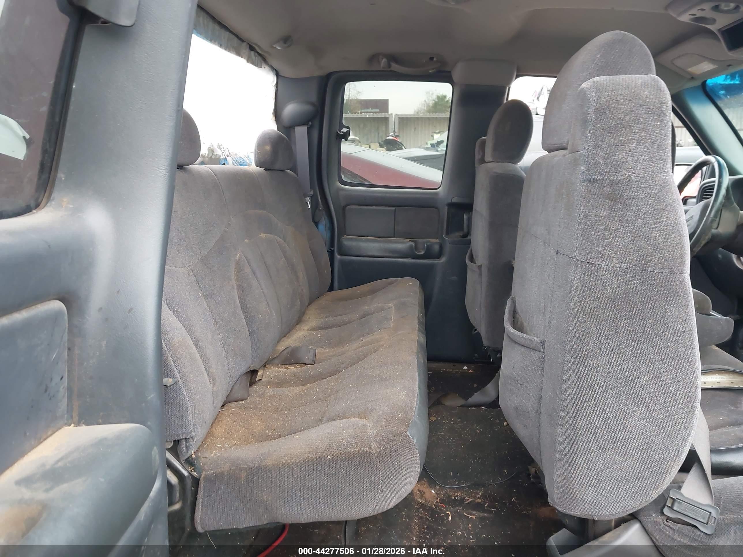 GMC SIERRA image 8