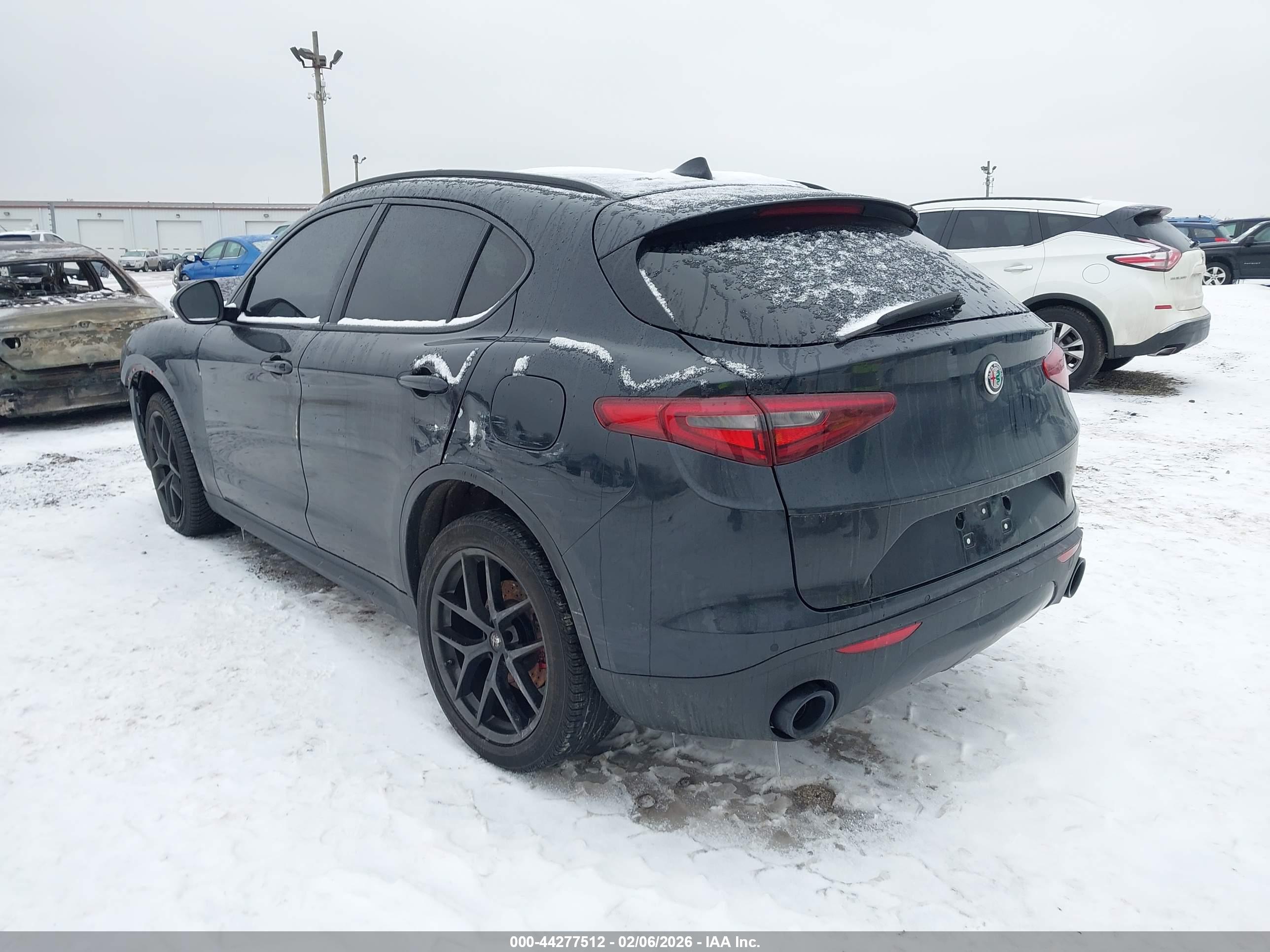 ALFA ROMEO image 3