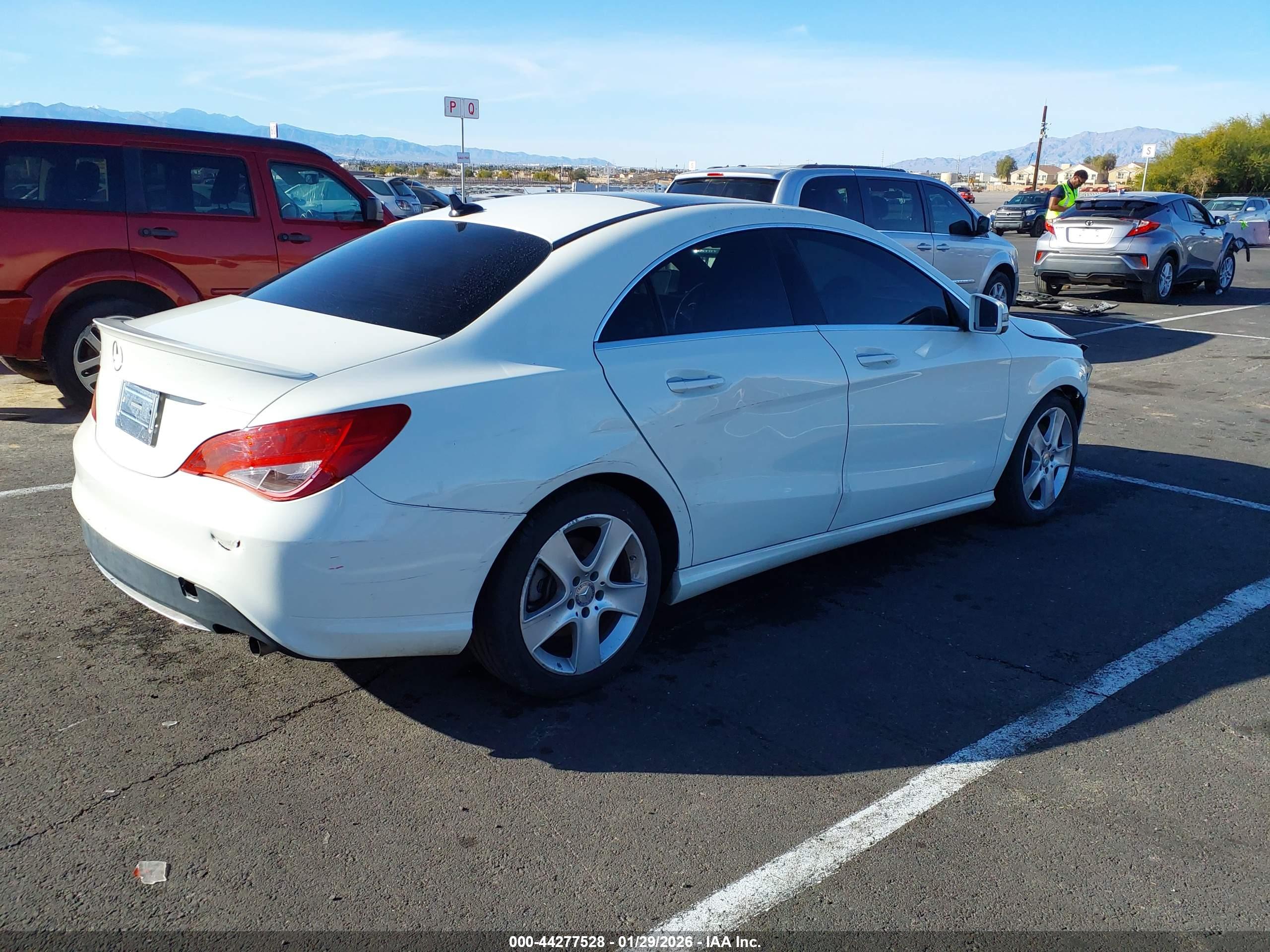 MERCEDES-BENZ CLA image 4