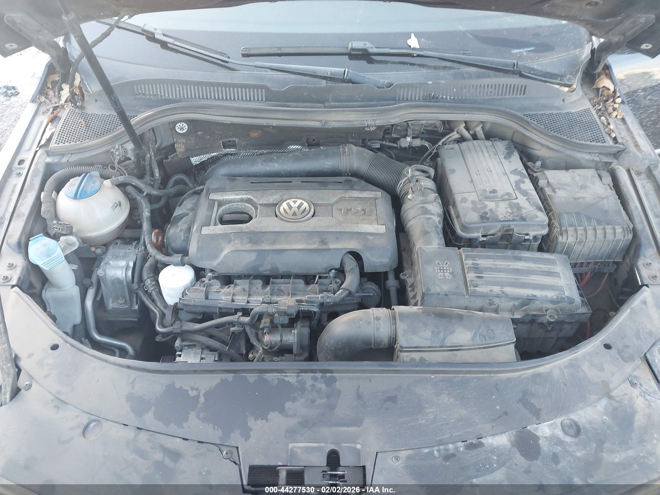 VOLKSWAGEN CC image 10