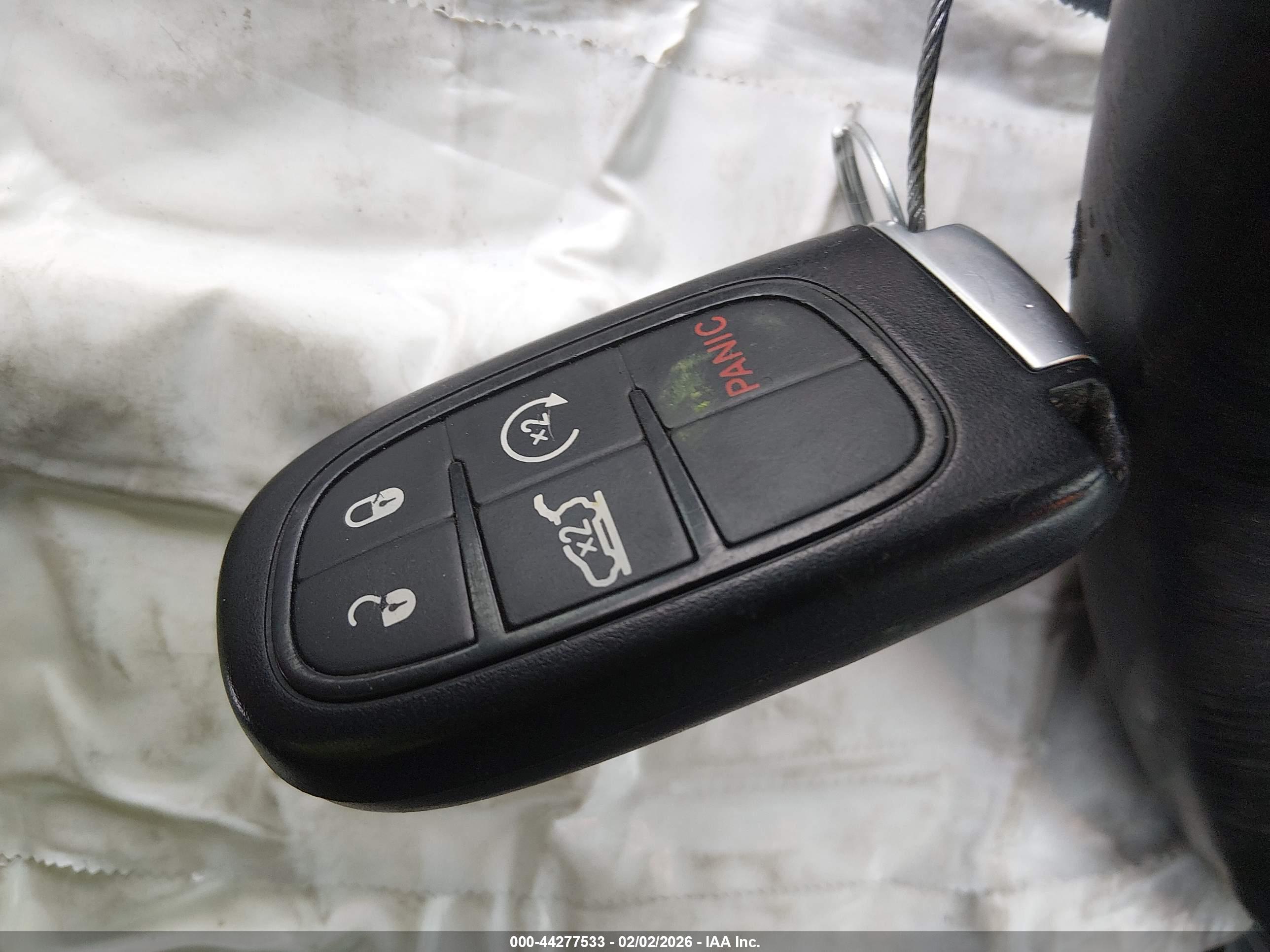 JEEP CHEROKEE image 11