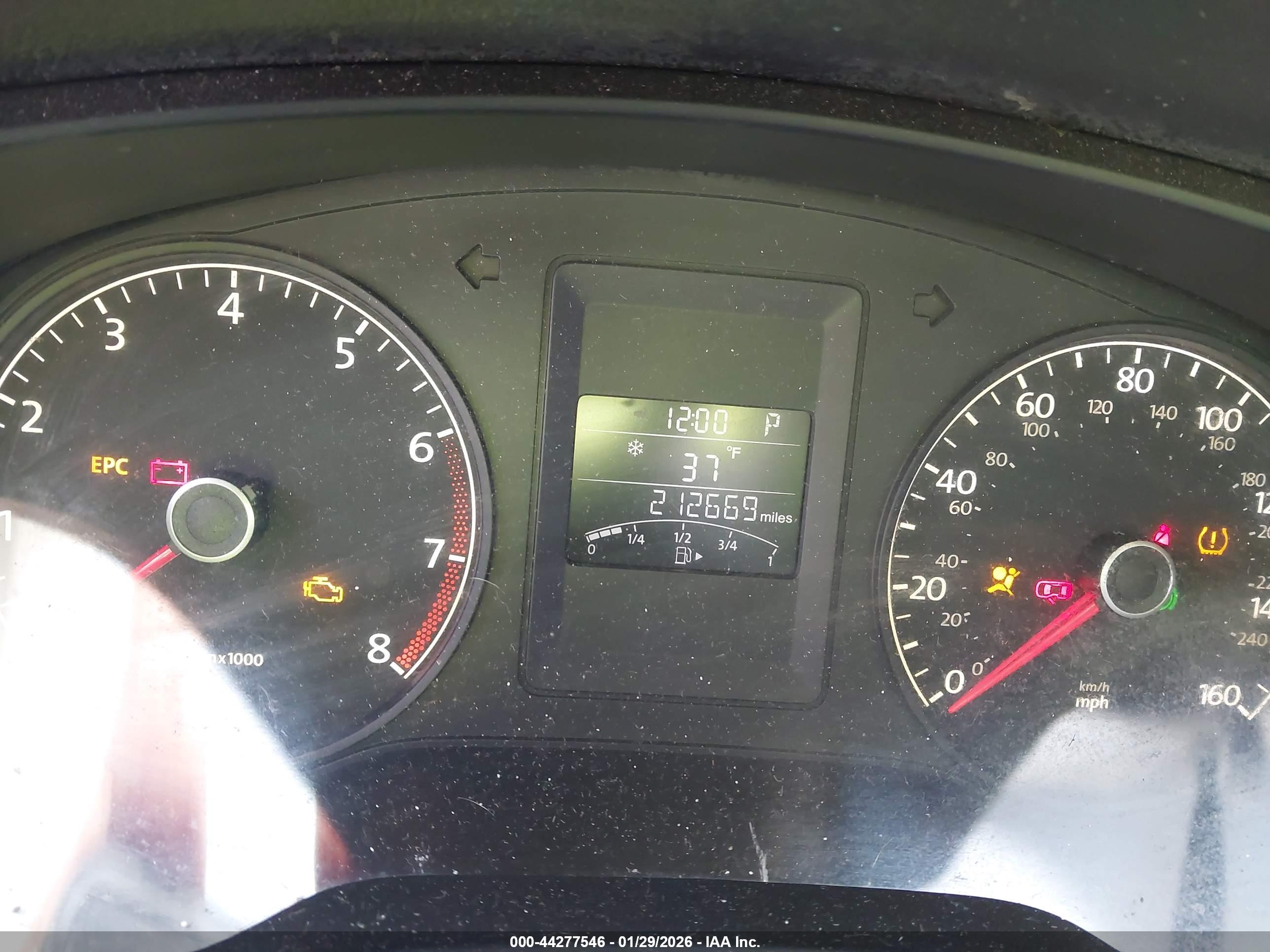 VOLKSWAGEN JETTA image 7