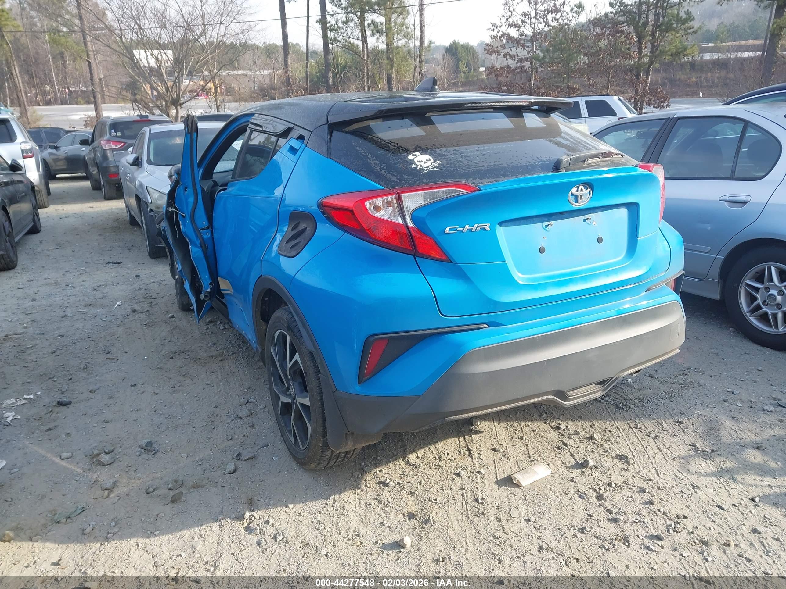 TOYOTA C-HR image 3