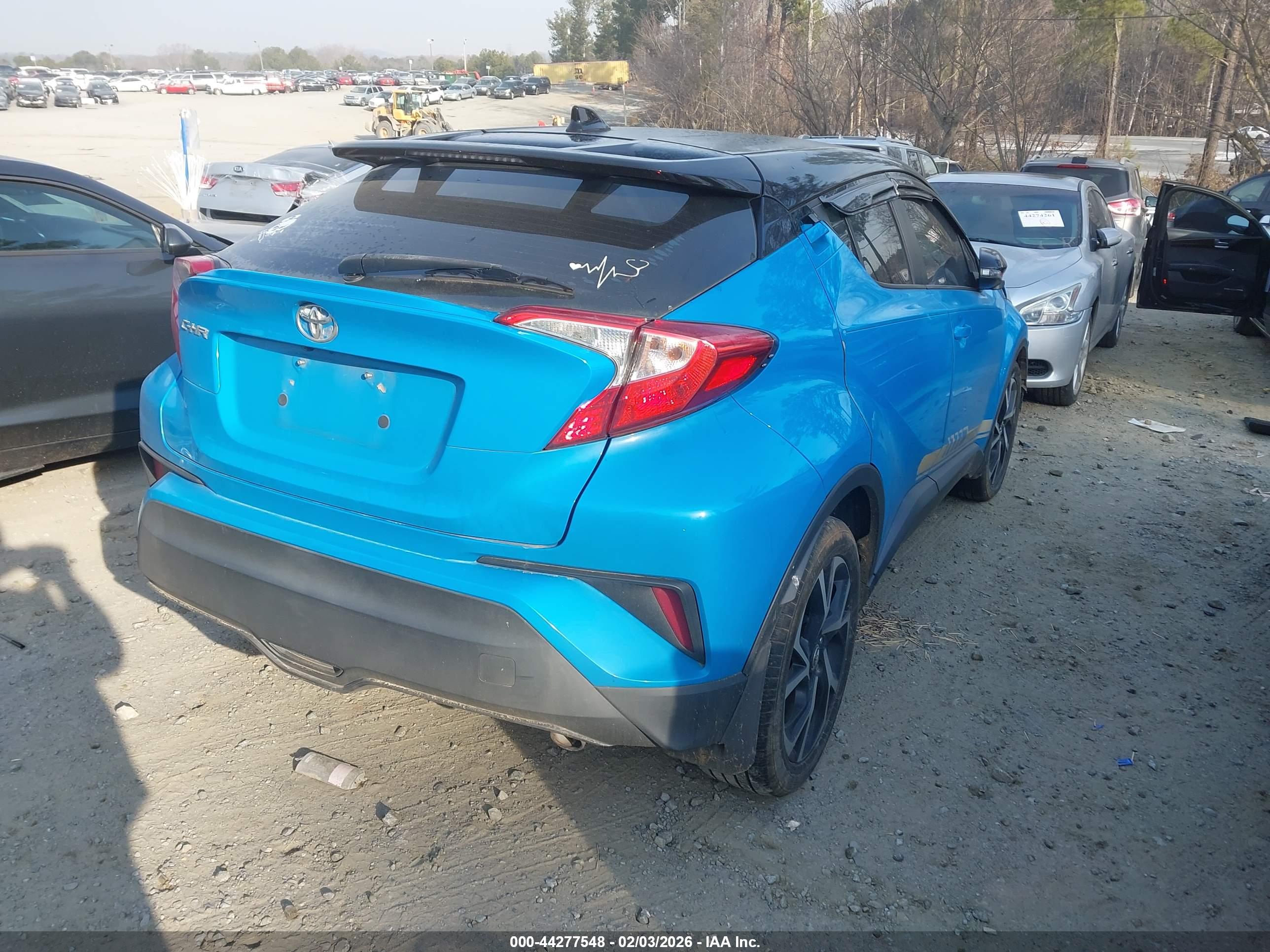 TOYOTA C-HR image 4