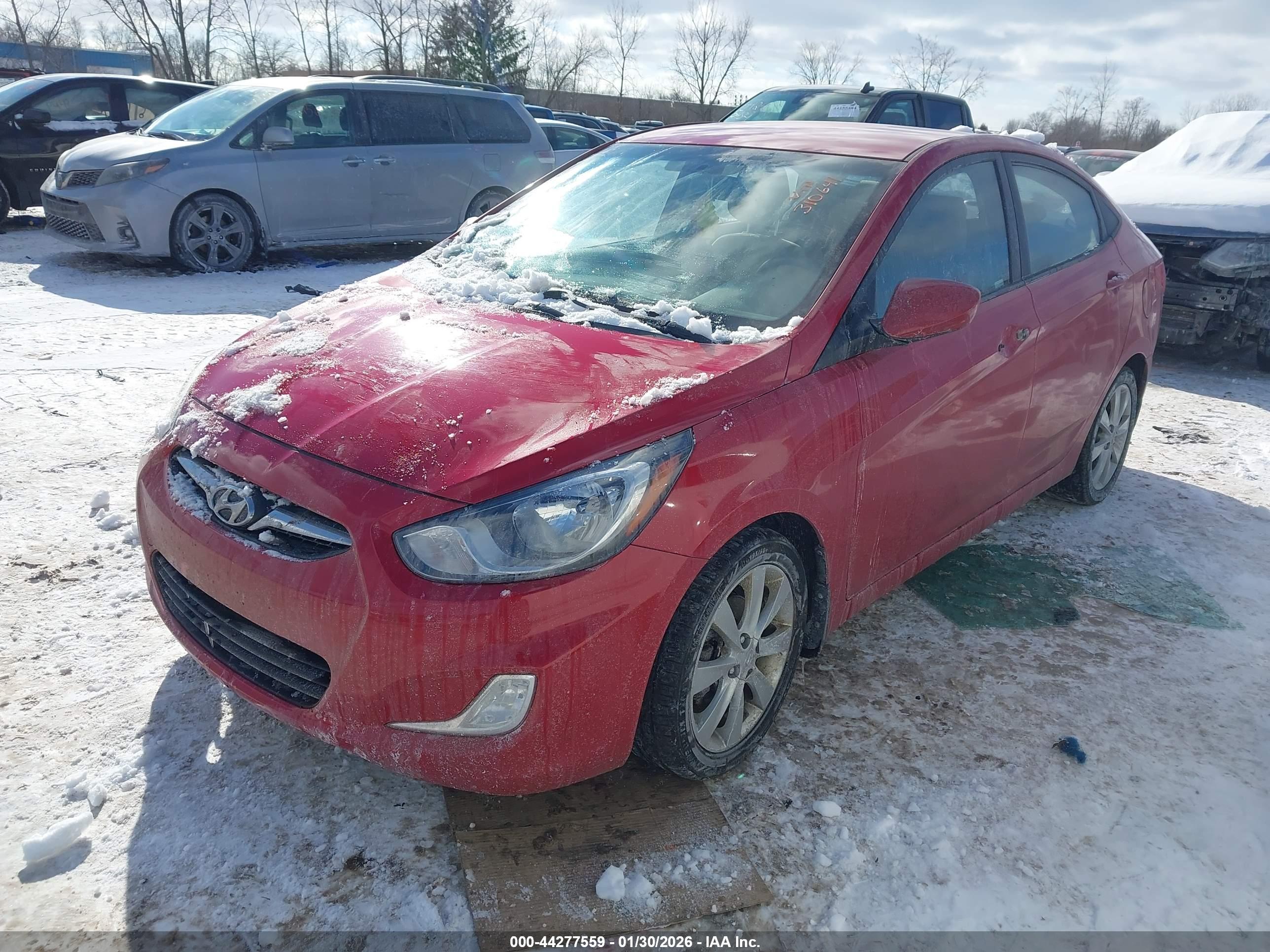 HYUNDAI ACCENT image 2