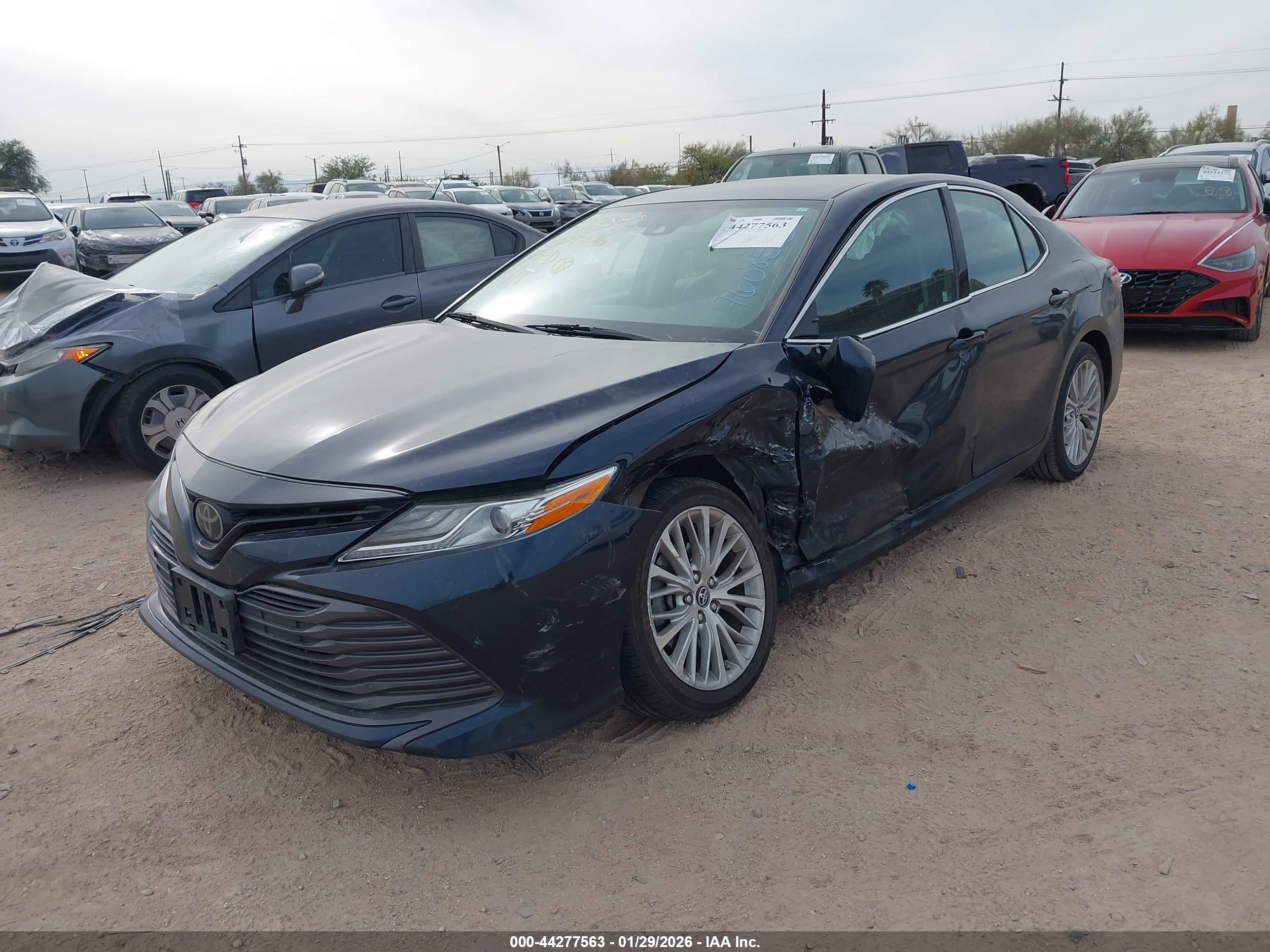 TOYOTA CAMRY image 6