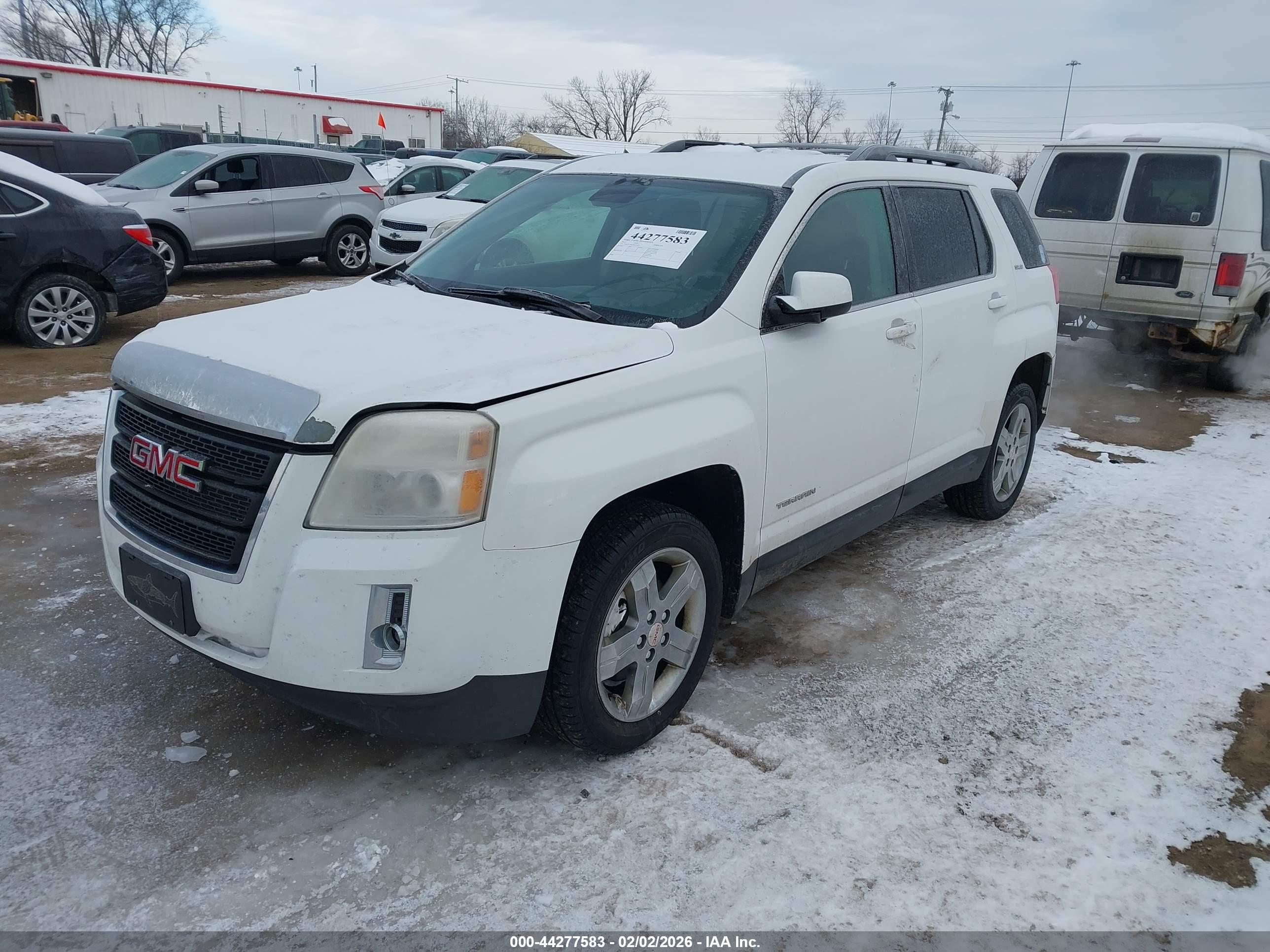 GMC TERRAIN image 2